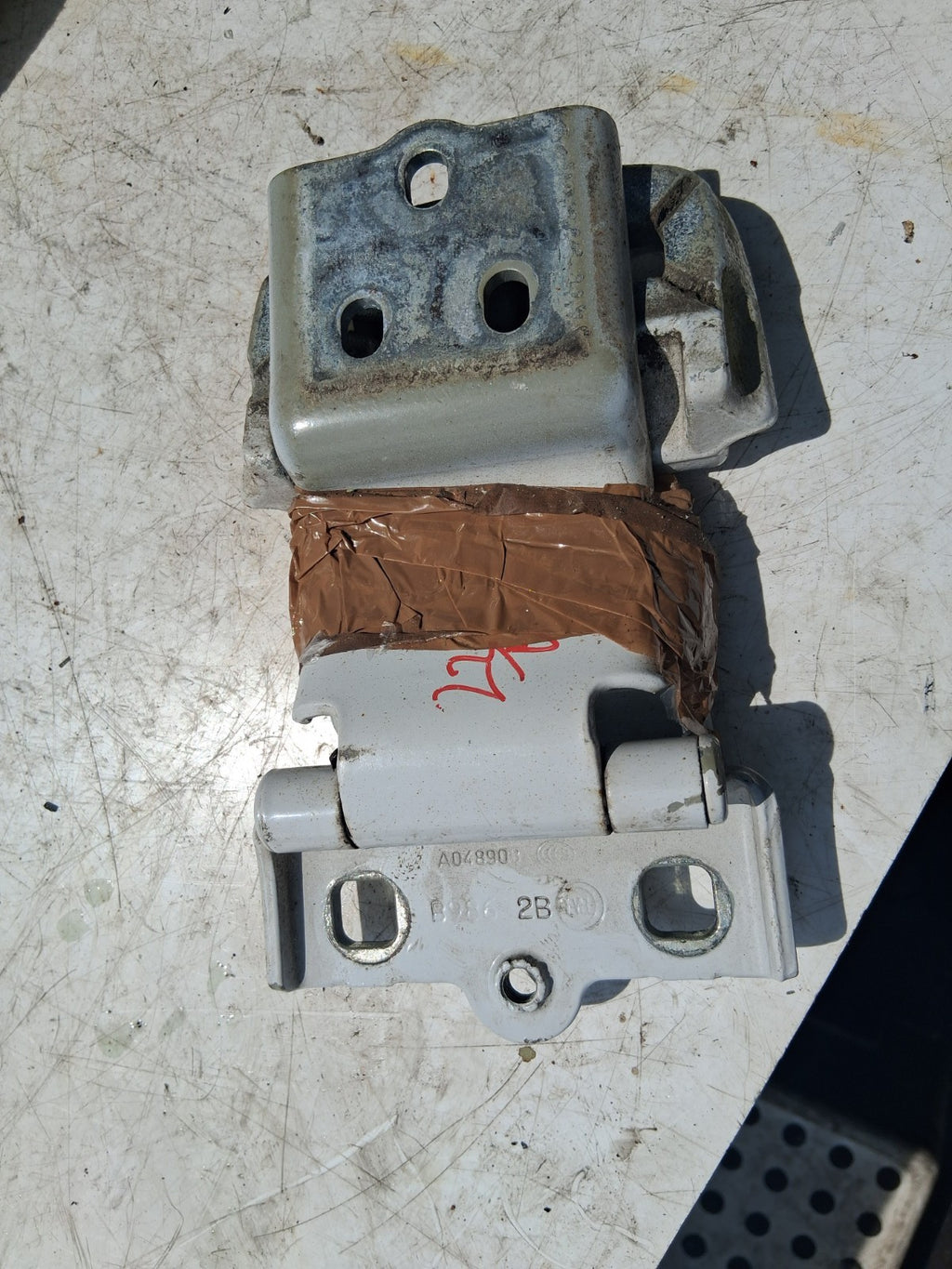 2023 VAUXHALL MOVANO C MK3 OSR DRIVER SIDE REAR DOOR PAIR OF HINGES A048903