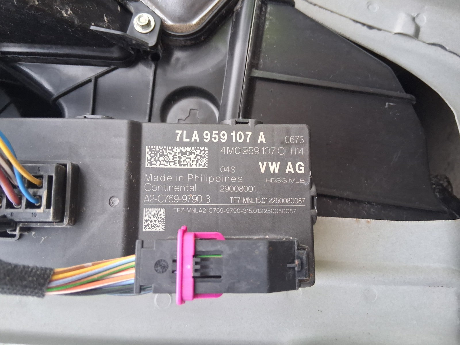 2023 VOLKSWAGEN CARAVELLE T6.1 ECU ELECTRIC TAILGATE CONTROL MODULE 7LA959107A