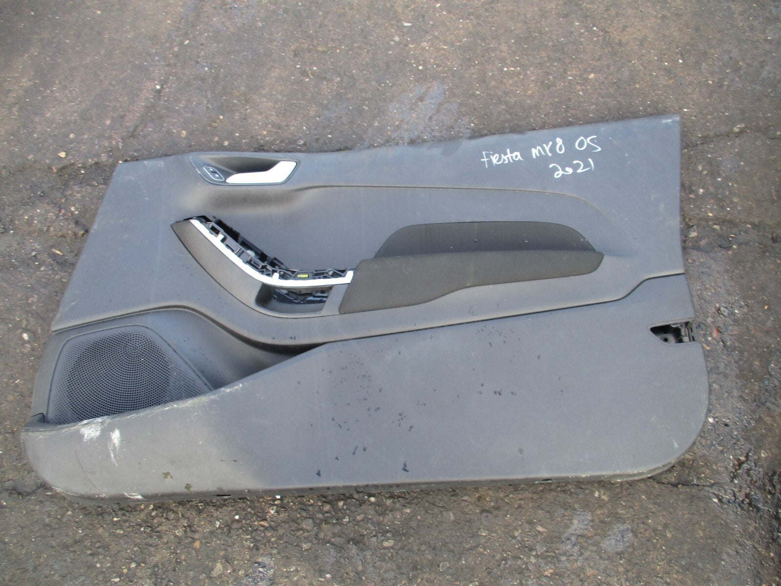 FORD FIESTA 2019 MK8 OSF FRONT DRIVER SIDE DOOR CARD H1BBB23942