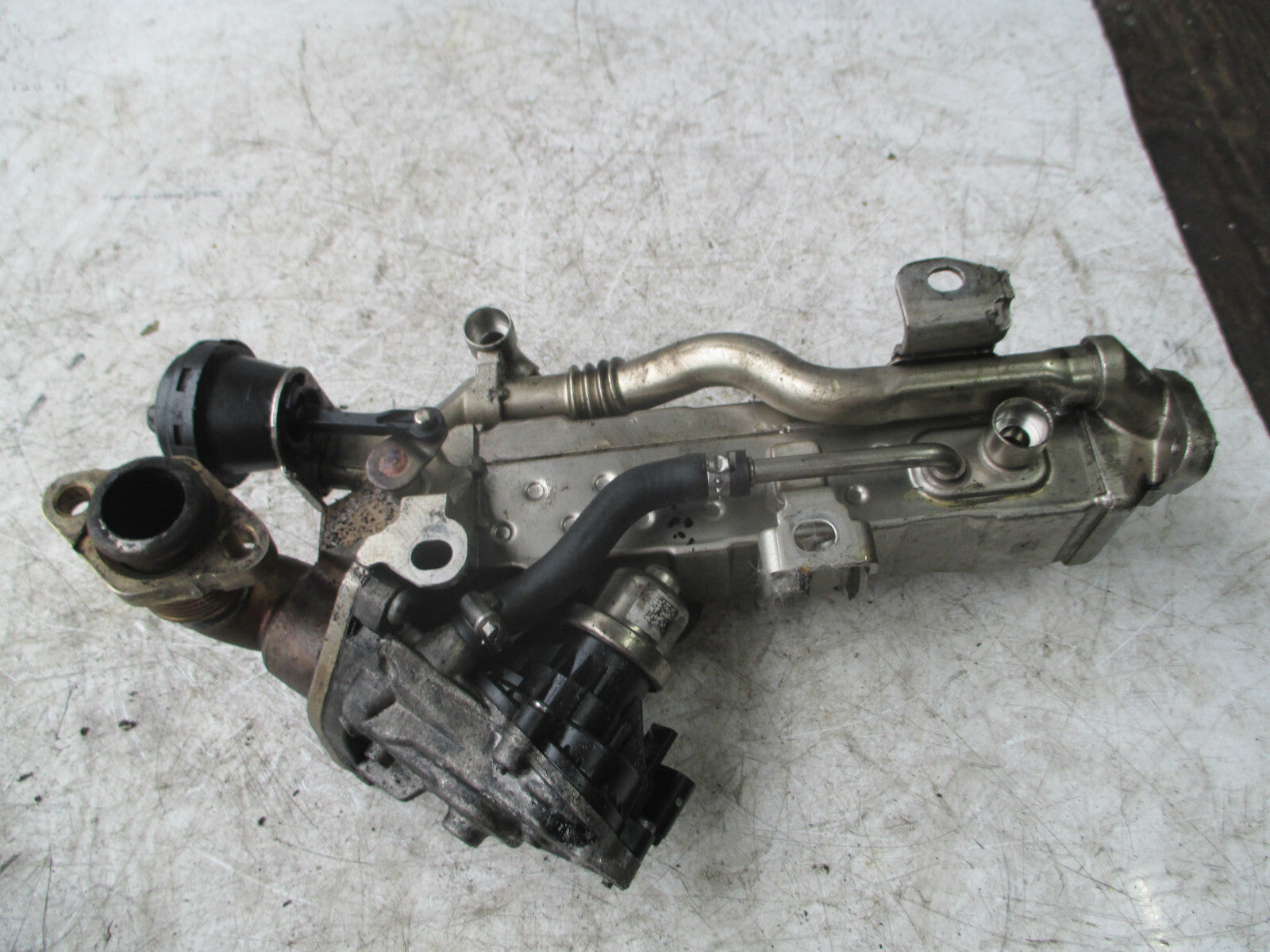 BMW 3 SERIES F30 2017 2.0 DIESEL COOLER EGR VALAVE 8596444