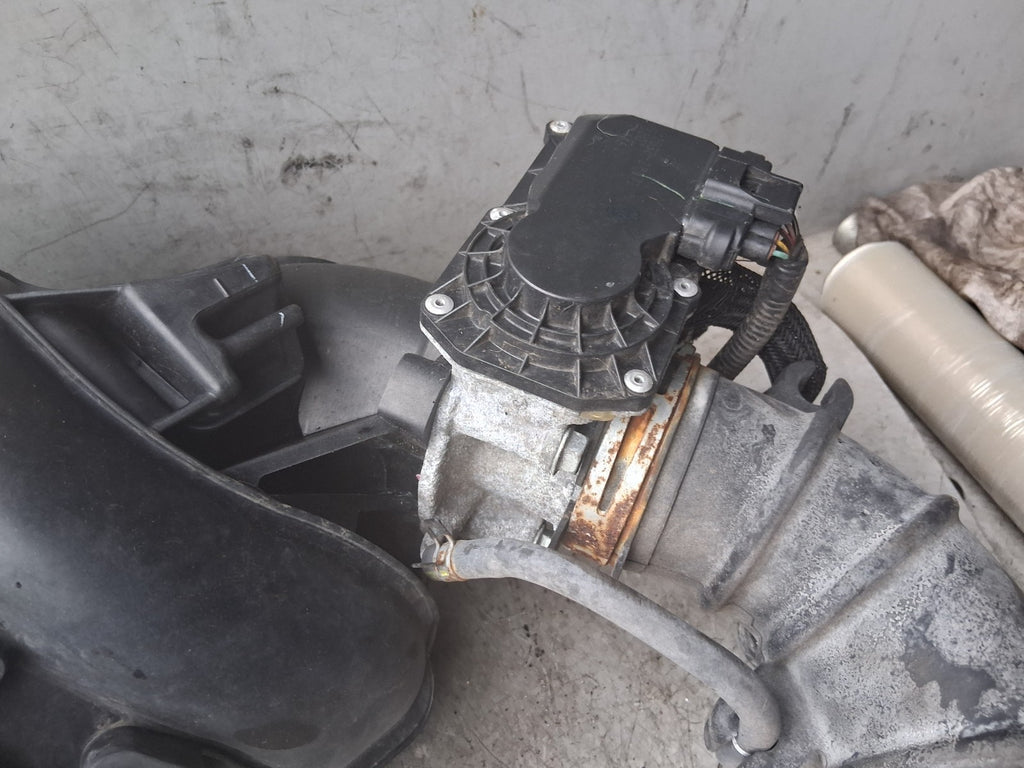 2011 TOYOTA ESTIMA MK3 2.4 PETROL HYBRID MANIFOLD INTAKE