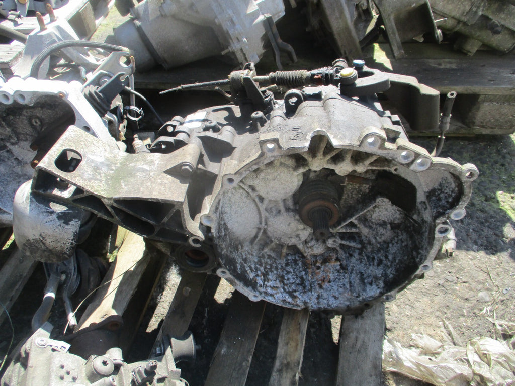 2002 VOLVO S60 2.4 DIESEL MANUAL GEARBOX P9482300