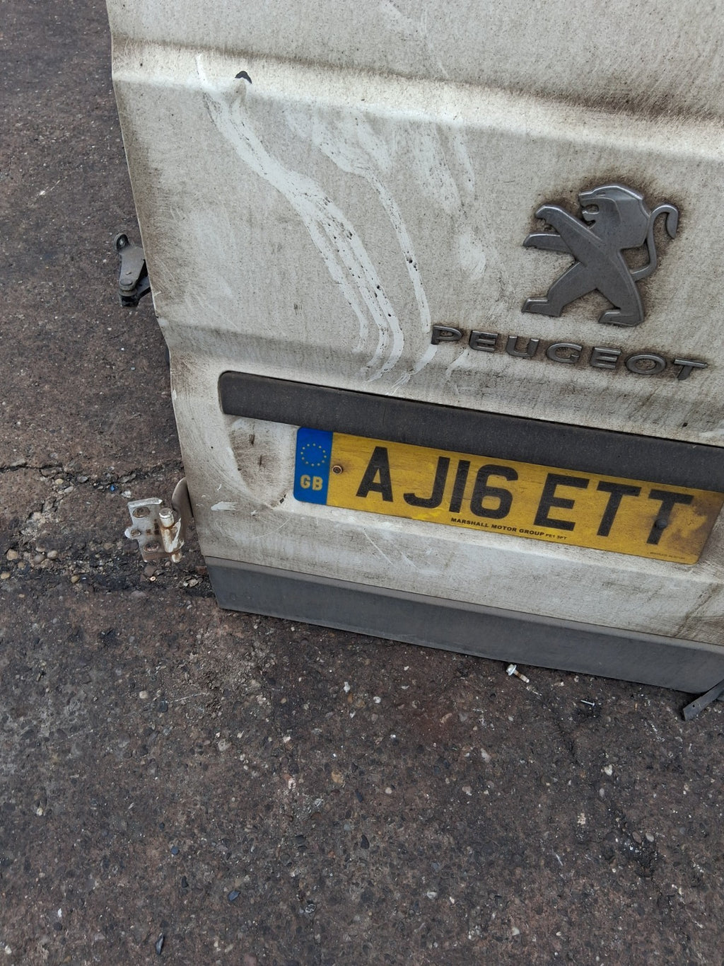 2016 PEUGEOT BOXER MK3 NSR PASSENGER SIDE REAR LEFT COMPLETE DOOR WHITE