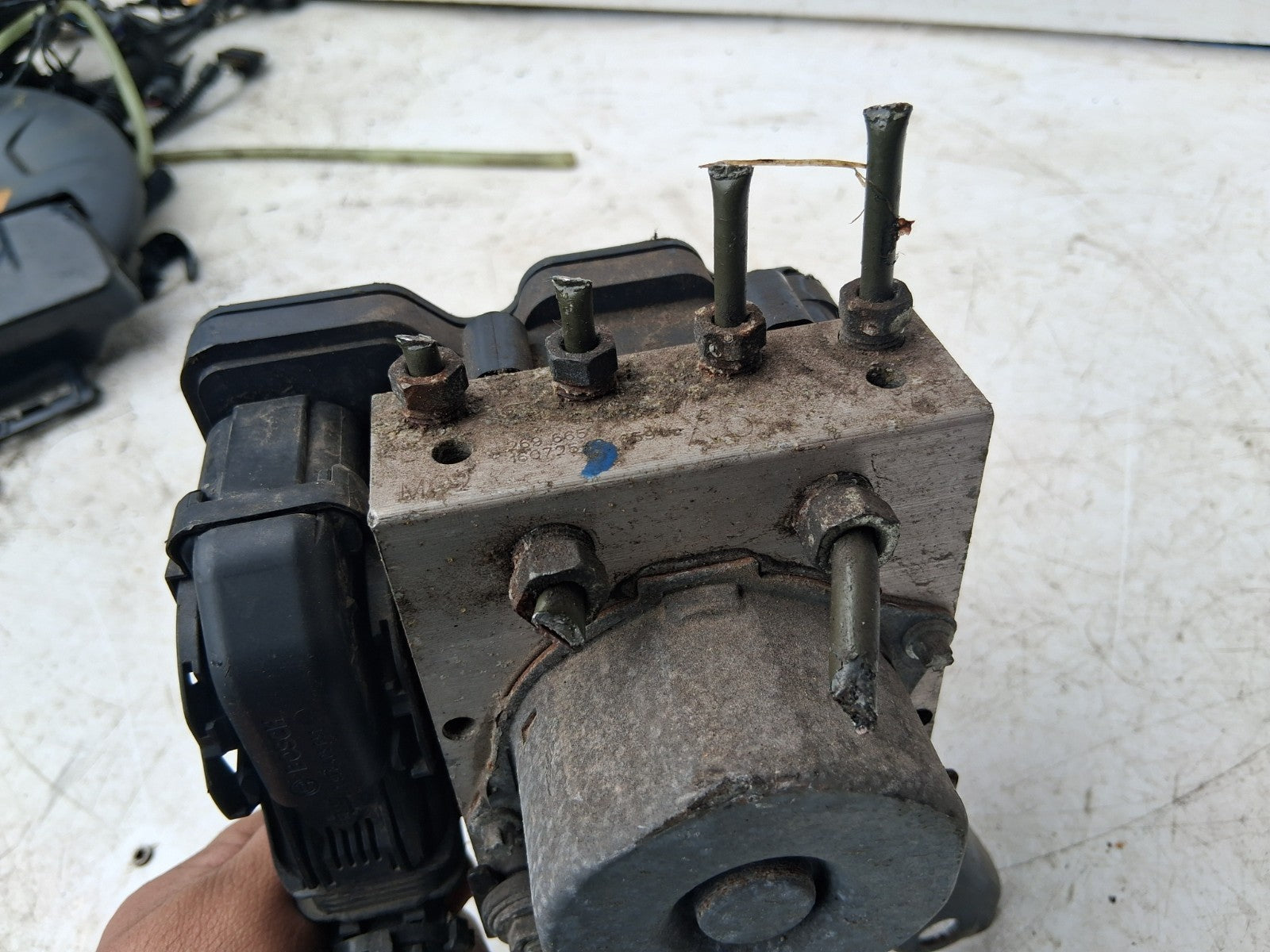 PEUGEOT 108 2016 1.0 PETROL ABS PUMP MODULATOR 445400H070