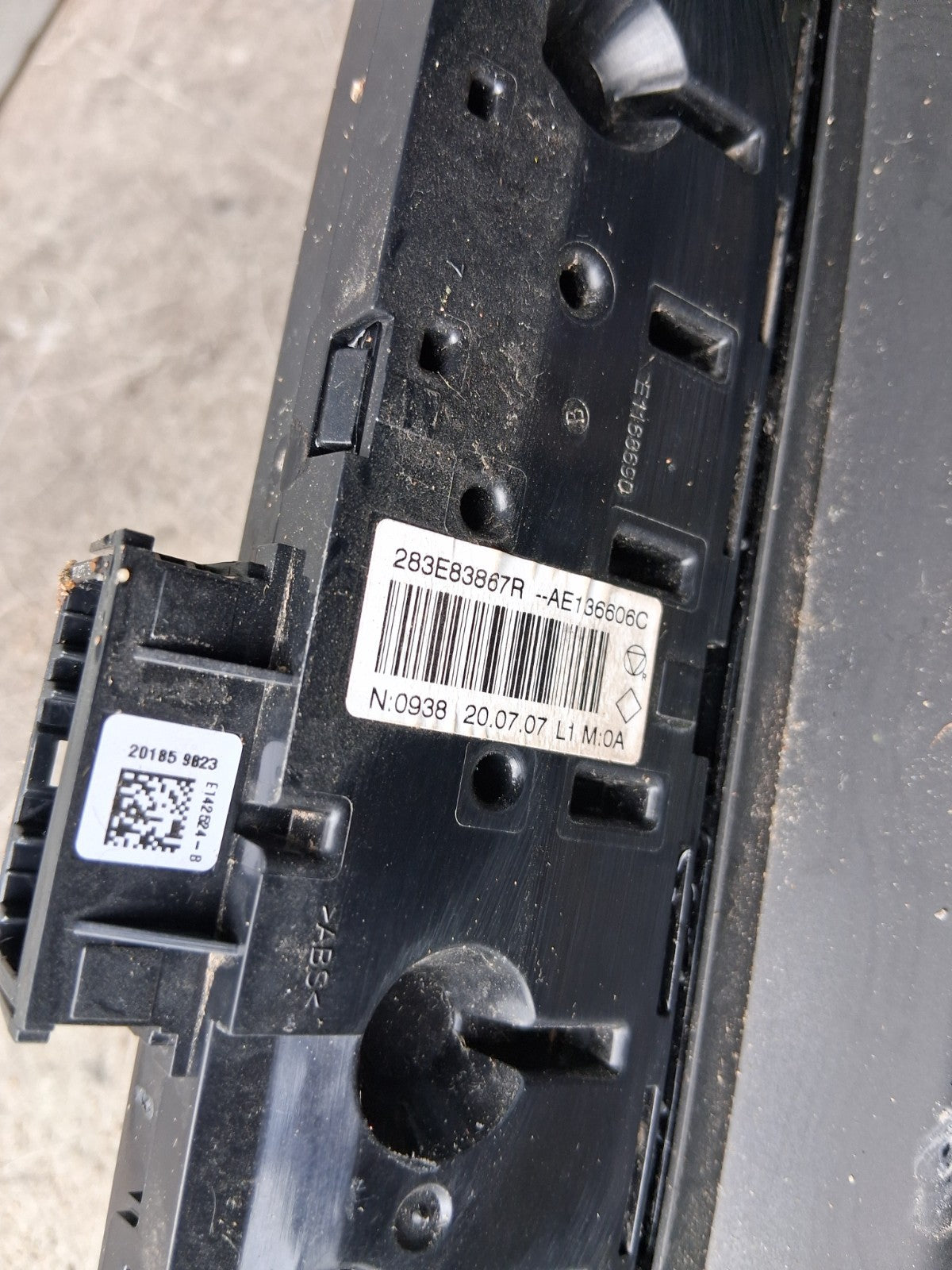 2023 RENAULT MASTER MK3 HAZARD SWITCH TRIM PANEL 283E83867R