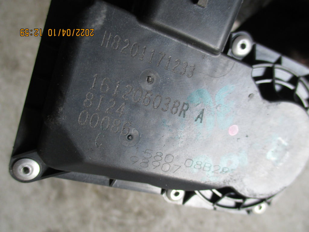 DACIA SANDERO 2017 0.9 PETROL THROTTLE BODY 8201171233