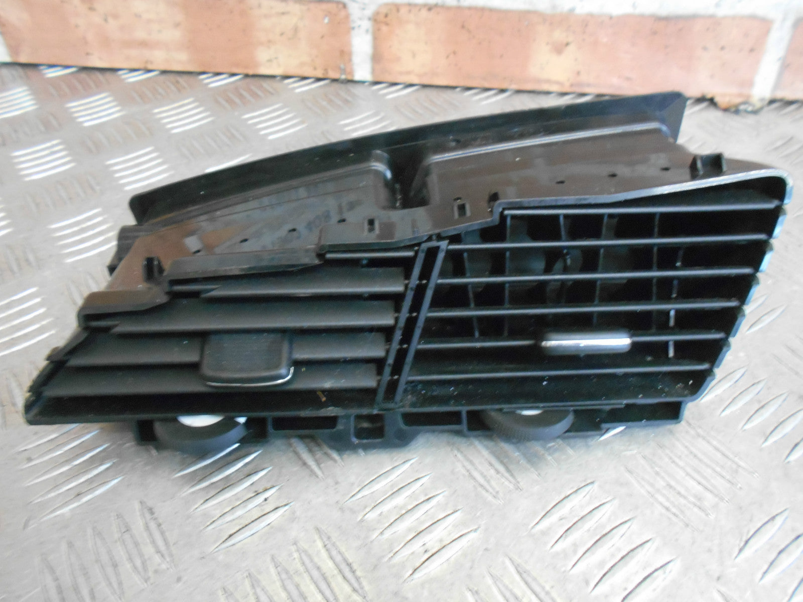 PEUGEOT 5008 2015 HEATER AIR VENT ASSEMBLY