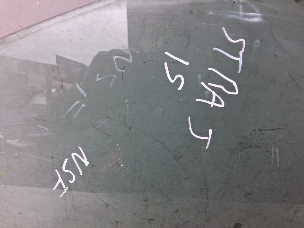 2015 VAUXHALL ASTRA J NSF PASSENGER SIDE FRONT LEFT WINDOW GLASS 43R001582