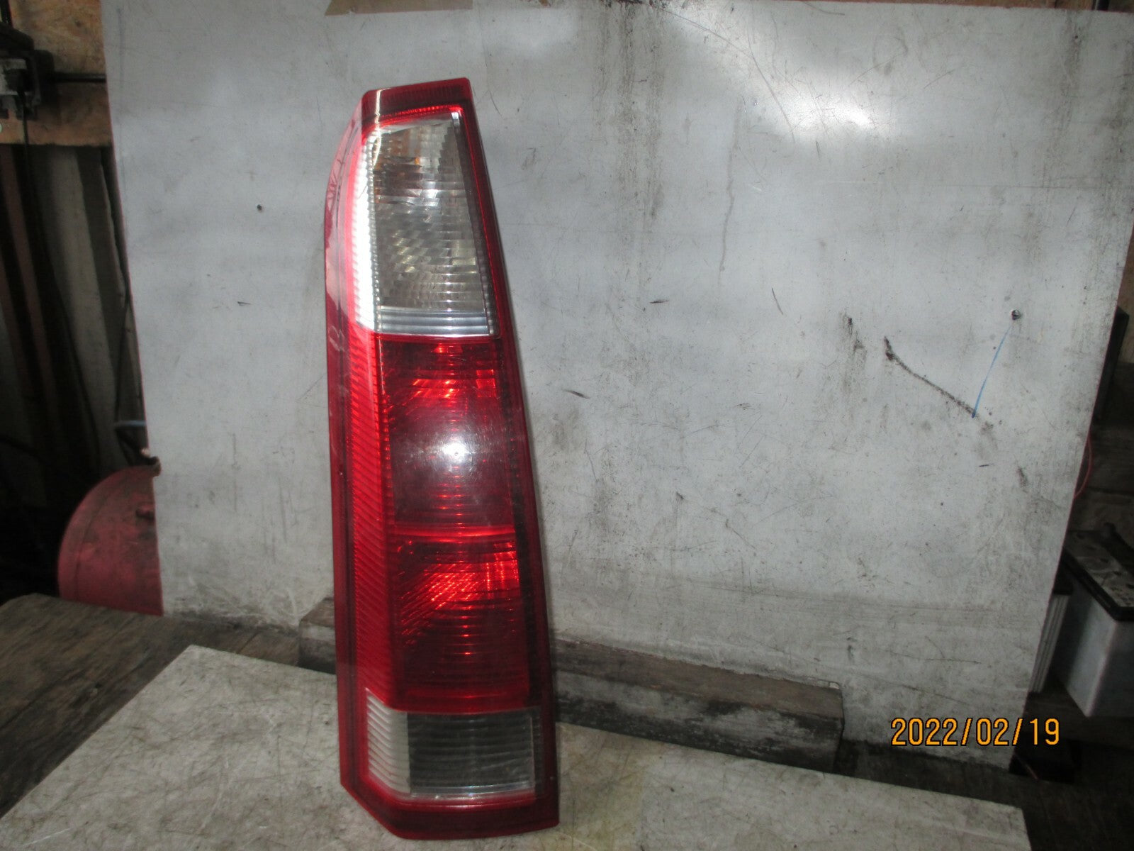 VAUXHALL MERIVA 2005 NSR PASSENGER SIDE REAR TAIL LIGHT