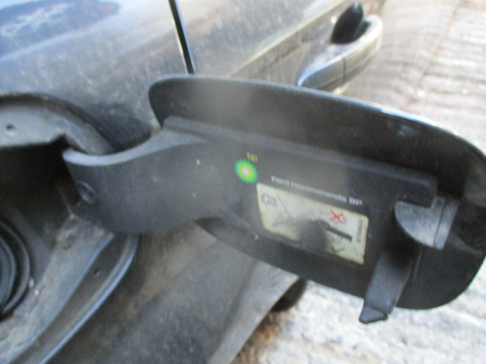 FORD MONDEO MK4 PETROL DIESEL FUEL FLAP CAP COVER BLACK