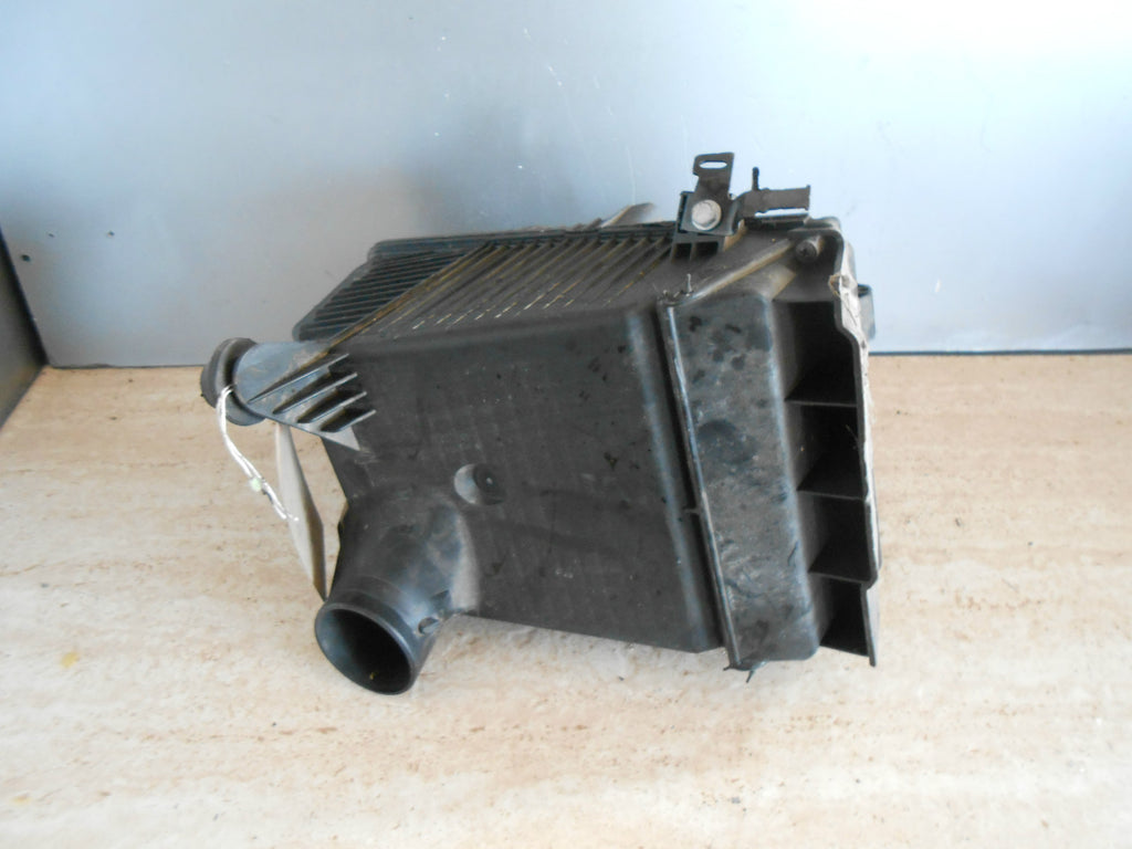 RENAULT KANGOO MK2 2011 1.5 DCI 85 AIR INTAKE FILTER BOX & ELEMENT 8200788196