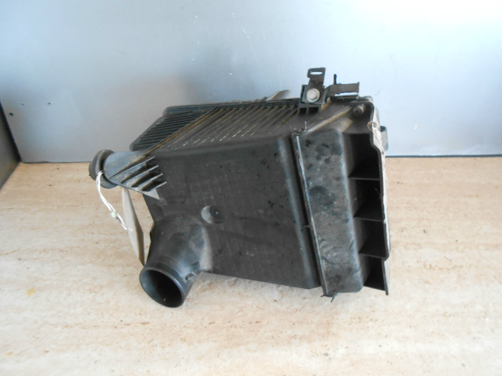 RENAULT KANGOO MK2 2011 1.5 DCI 85 AIR INTAKE FILTER BOX & ELEMENT 8200788196