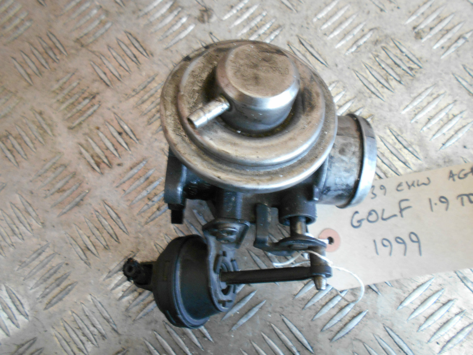 VOLKSWAGEN VW GOLF MK4 1999 1.9 TDI THROTTLE BODY 038129637 AGR