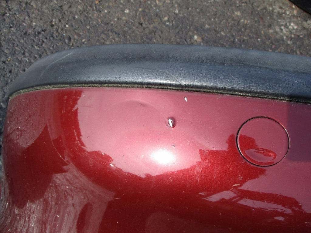 VAUXHALL VECTRA B ESTATE 1997 COMPLETE FRONT BUMPER WITH GRILLS BURGUNDY