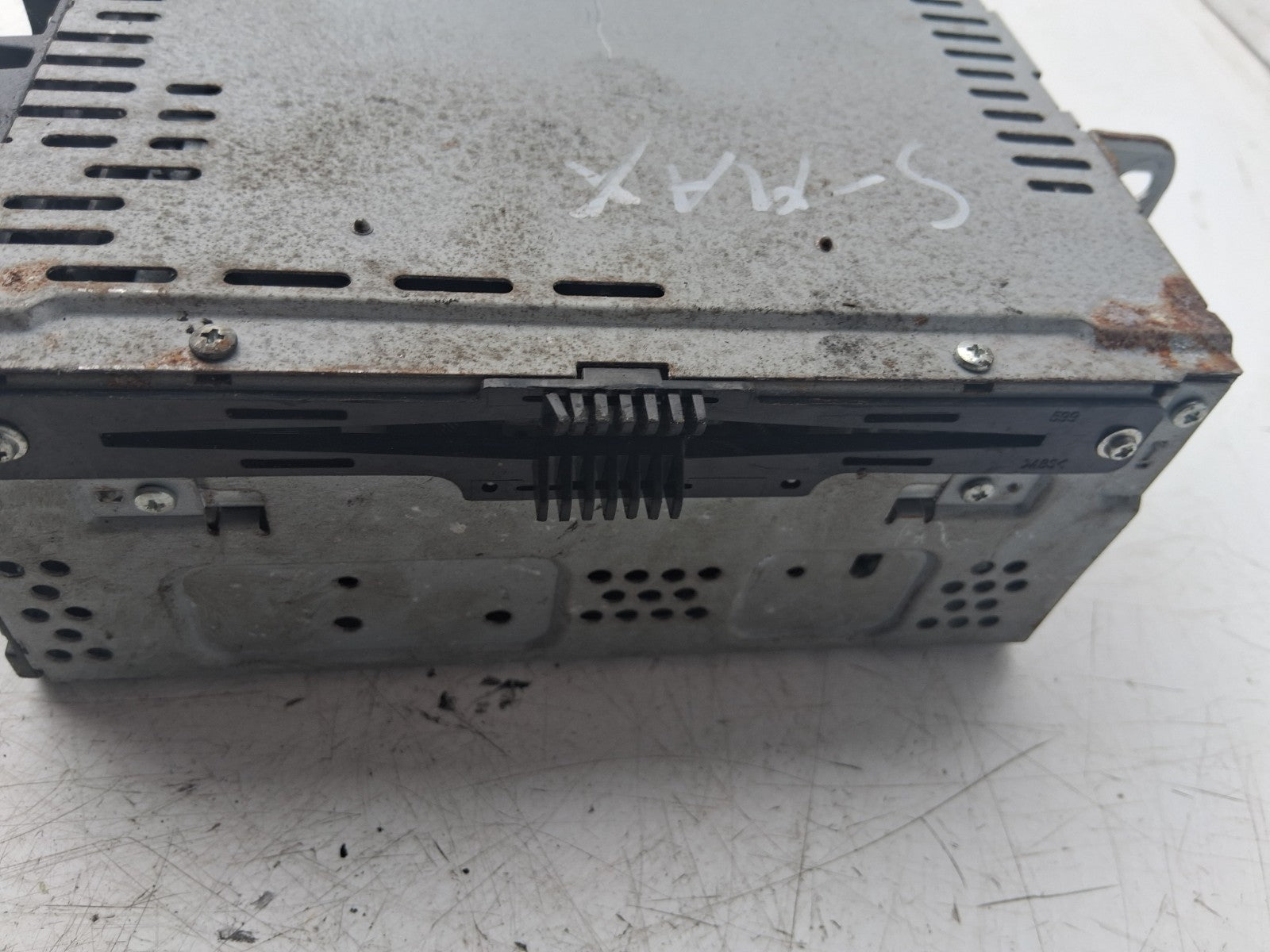 2013 FORD S MAX RADIO STEREO SAT NAV HEAD UNIT 10R048384