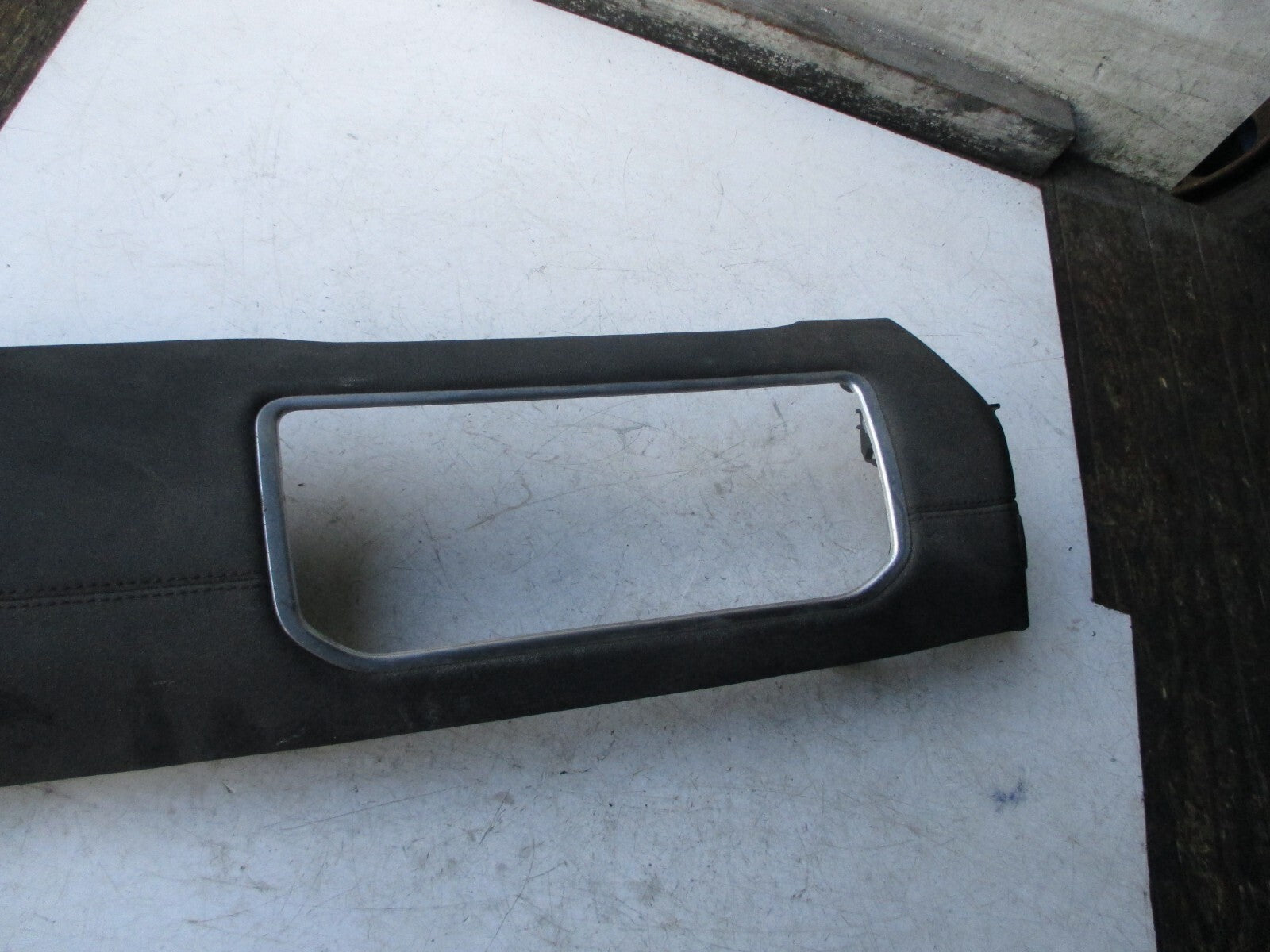 LAND RANGE ROVER EVOQUE 2013 SCREEN SURROUND TRIM PANEL 12D-1153-RGX 12D1155RG9
