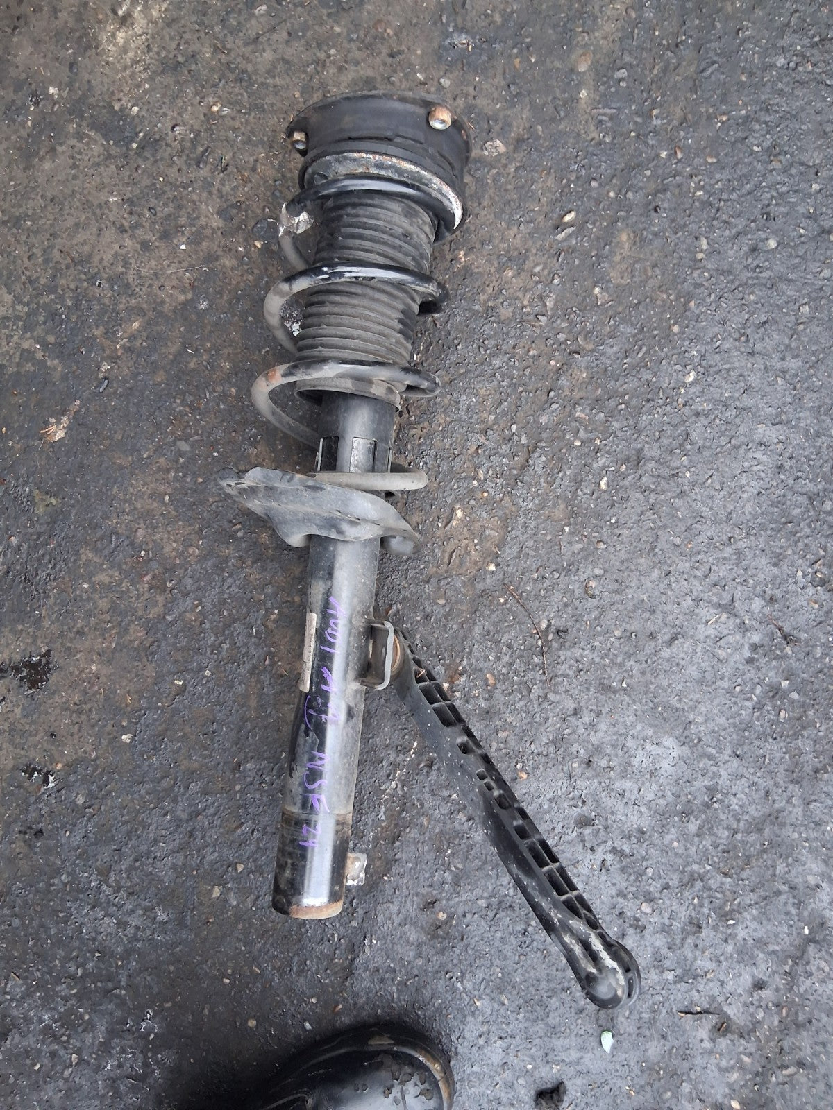 2024 AUDI A1 S LINE MK2 1.0 PETROL NSF PASSENGER SIDE FRONT LEFT SHOCK ABSORBER