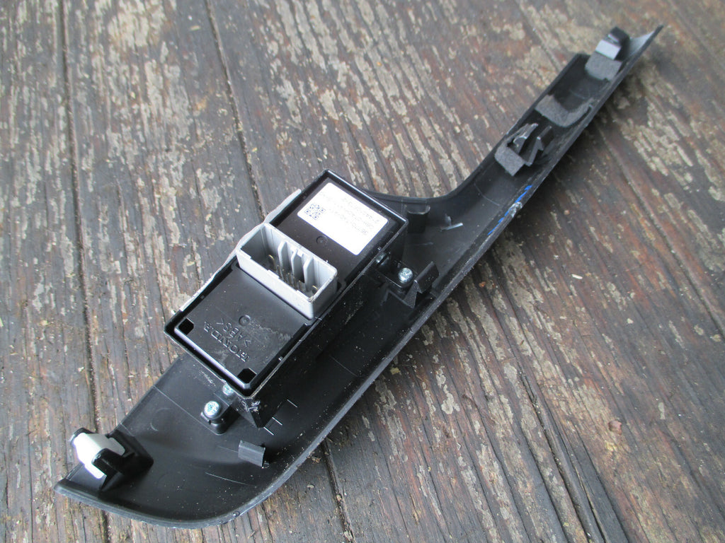 HONDA CIVIC MK9 2015 NSR PASSENGER SIDE REAR DOOR WINDOW SWITCH 83790tv1e020blk