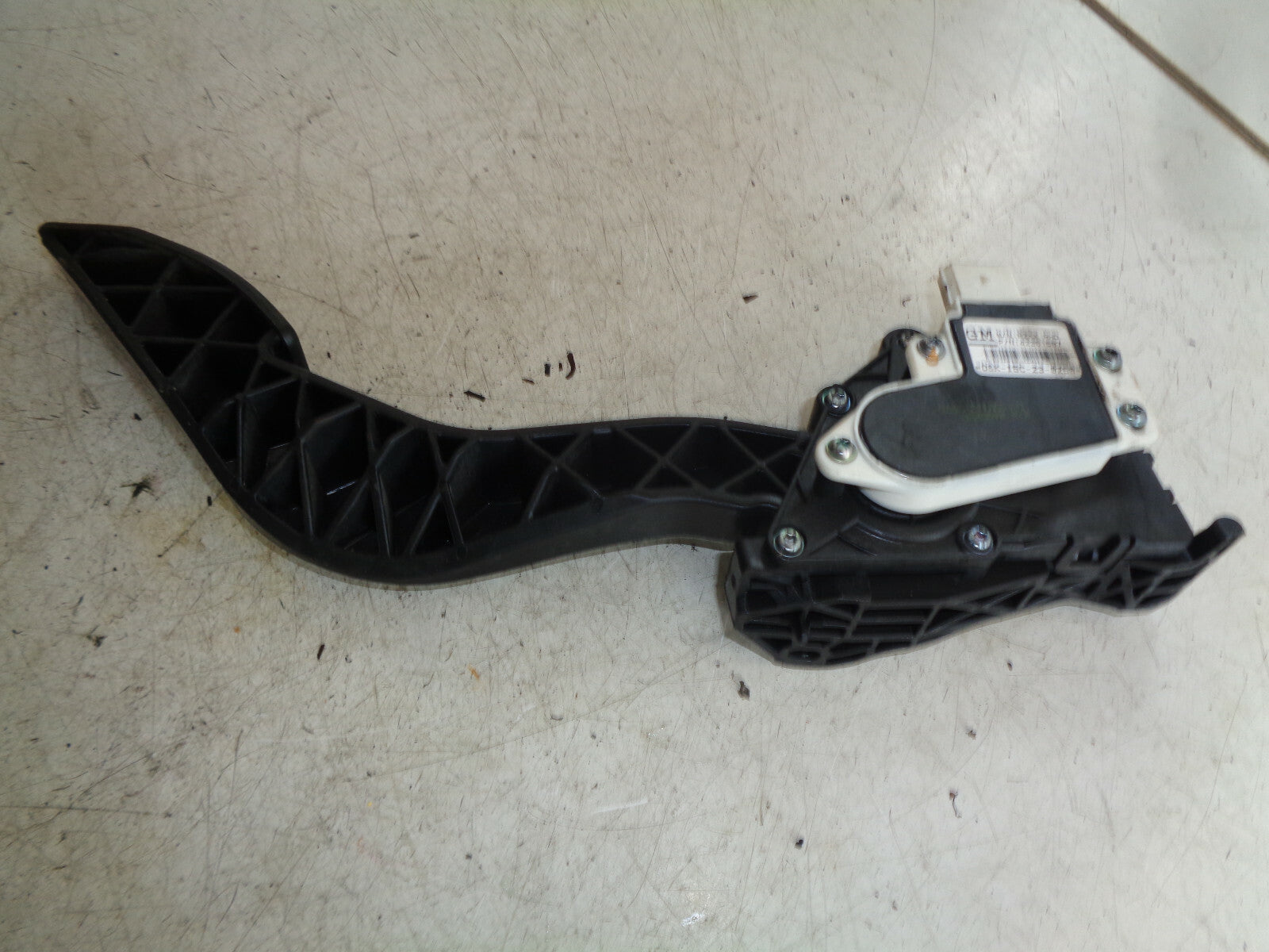 VAUXHALL VIVA 2018 1.0 PETROL MANUAL ACCELERATOR THROTTLE PEDAL 42361587