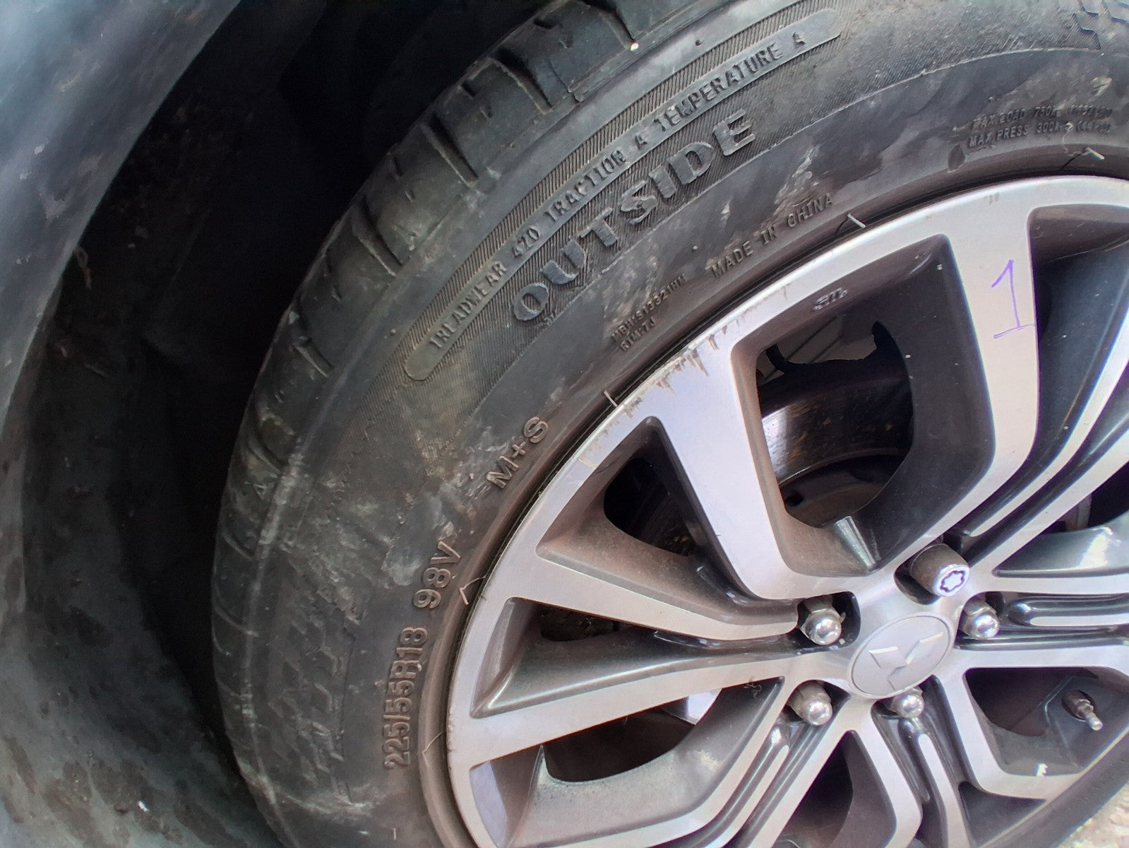 2018 MITSUBISHI OUTLANDER MK3 18 INCH ALLOY WHEEL WITH TYRE 225/55R18 REF 1