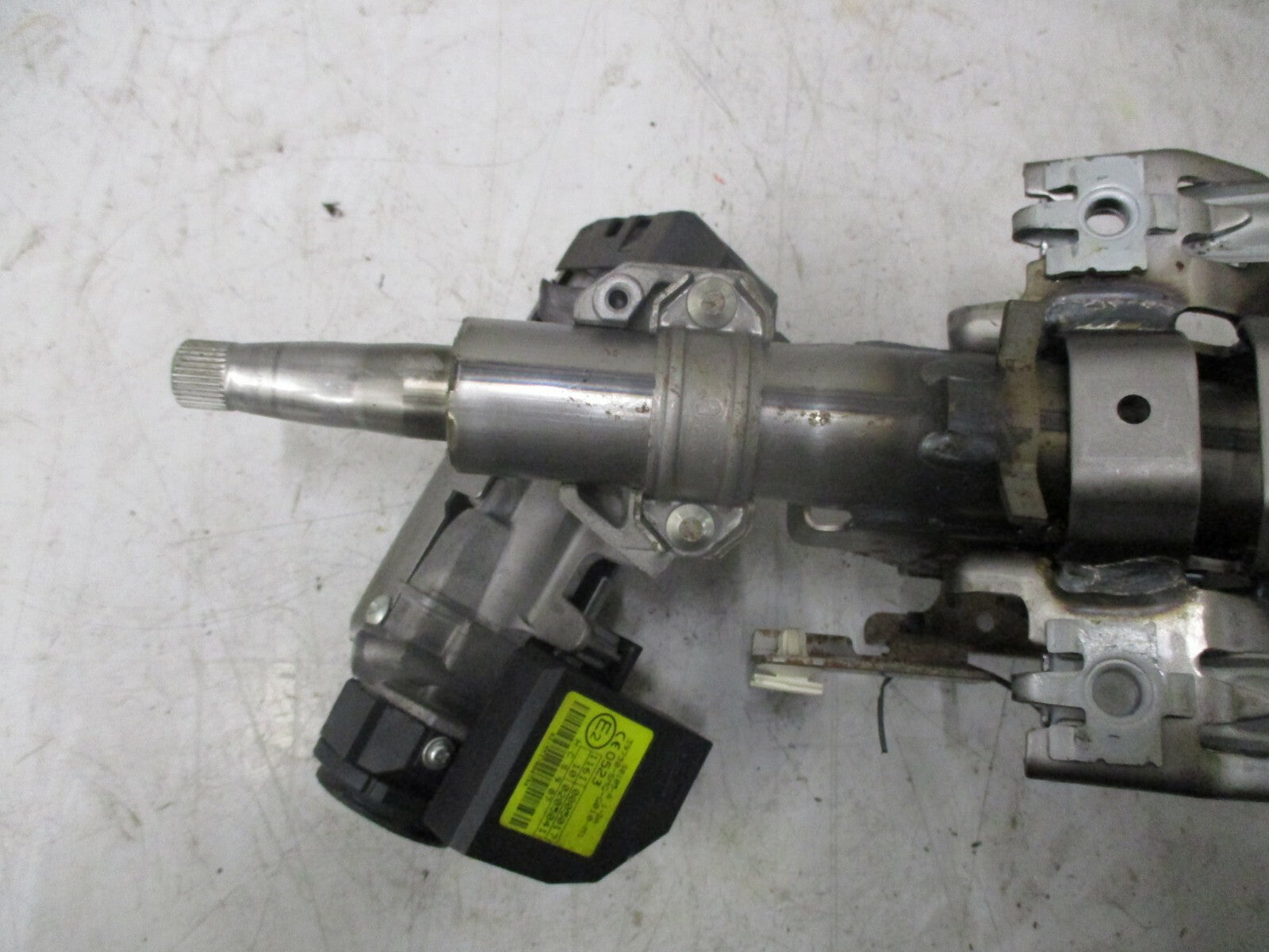HONDA CIVIC MK8 2006 ADJUSTABLE STEERING COLUMN SHAFT & SUPPORT BRACKET
