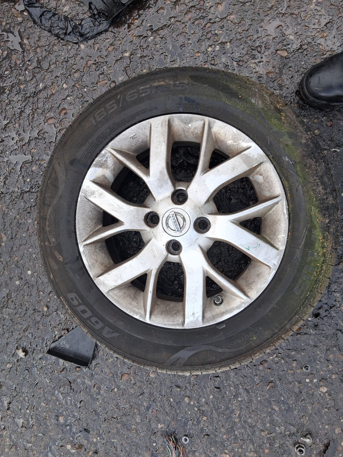 2015 NISSAN NOTE E12 ALLOY WHEEL WITH TYRE 185/65R15 REF 2