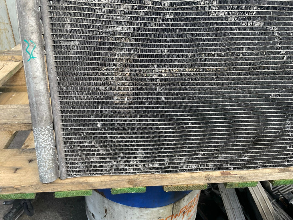 RENAULT MEGANE MK3 2013 AIR CON AC CONDENSER 921000294R R32