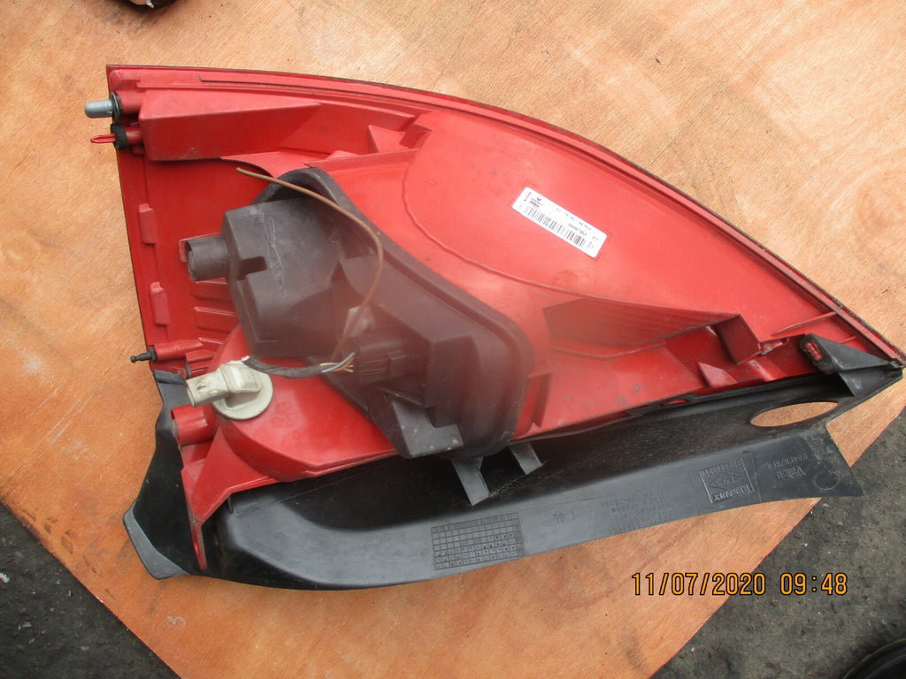 RENAULT MEGANE MK2 2006 5 DOOR PASSENGER SIDE REAR TAIL LIGHT