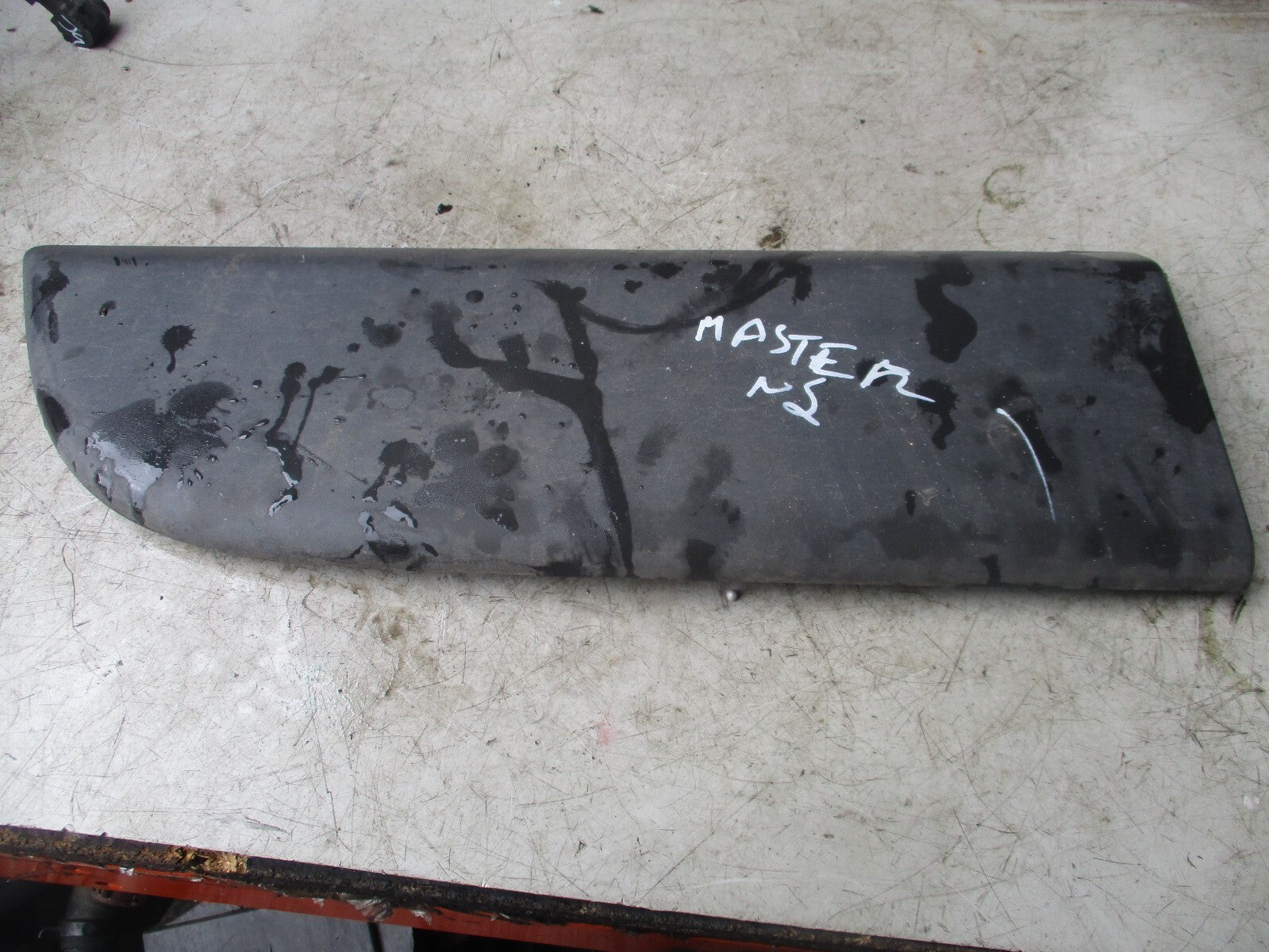 2023 RENAULT MASTER BRACKET MOULDING 808210166R