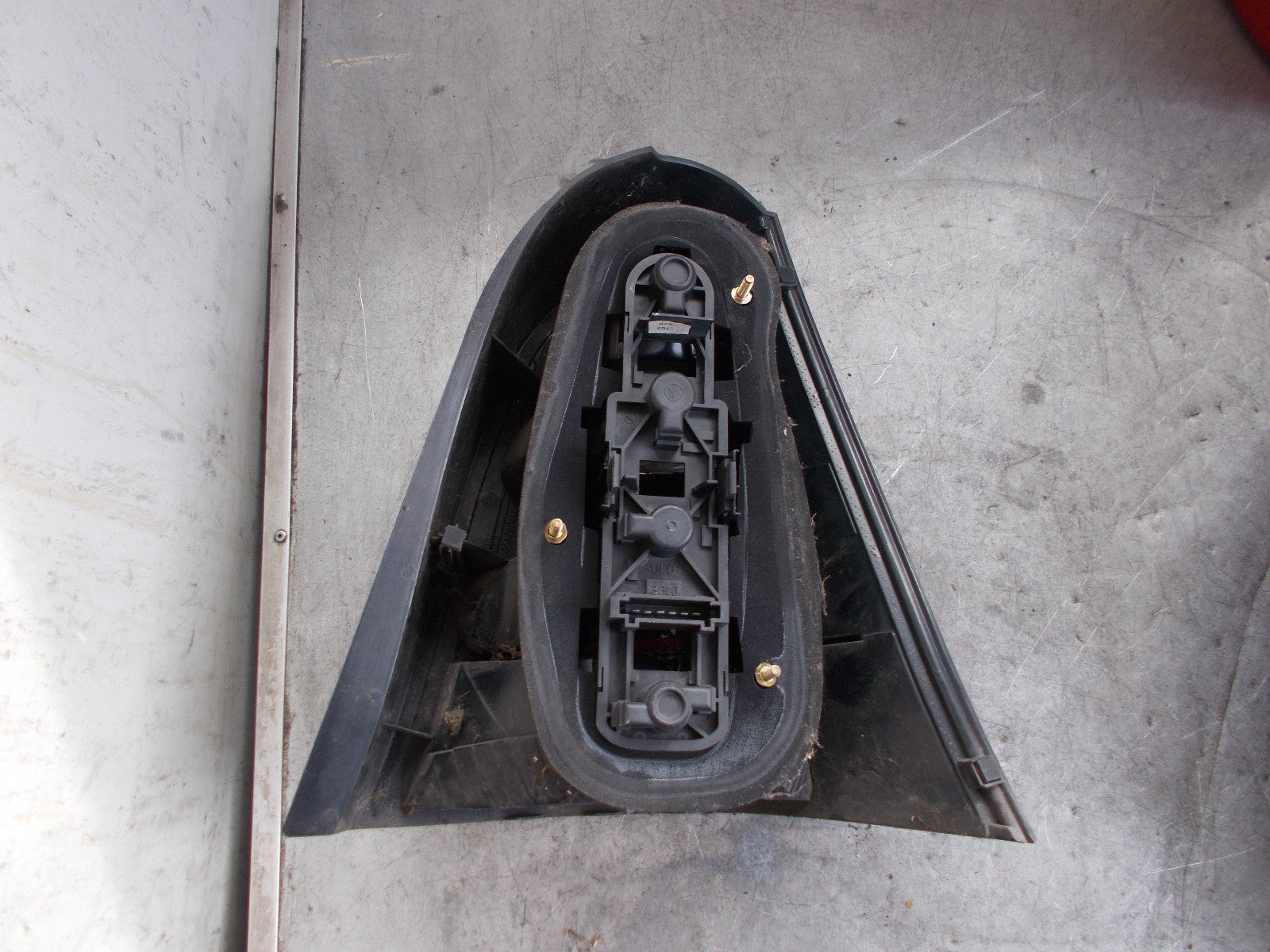 MERCEDES A160 2003 NSR PASSENGER SIDE REAR LIGHT TAIL LIGHT 1688202764