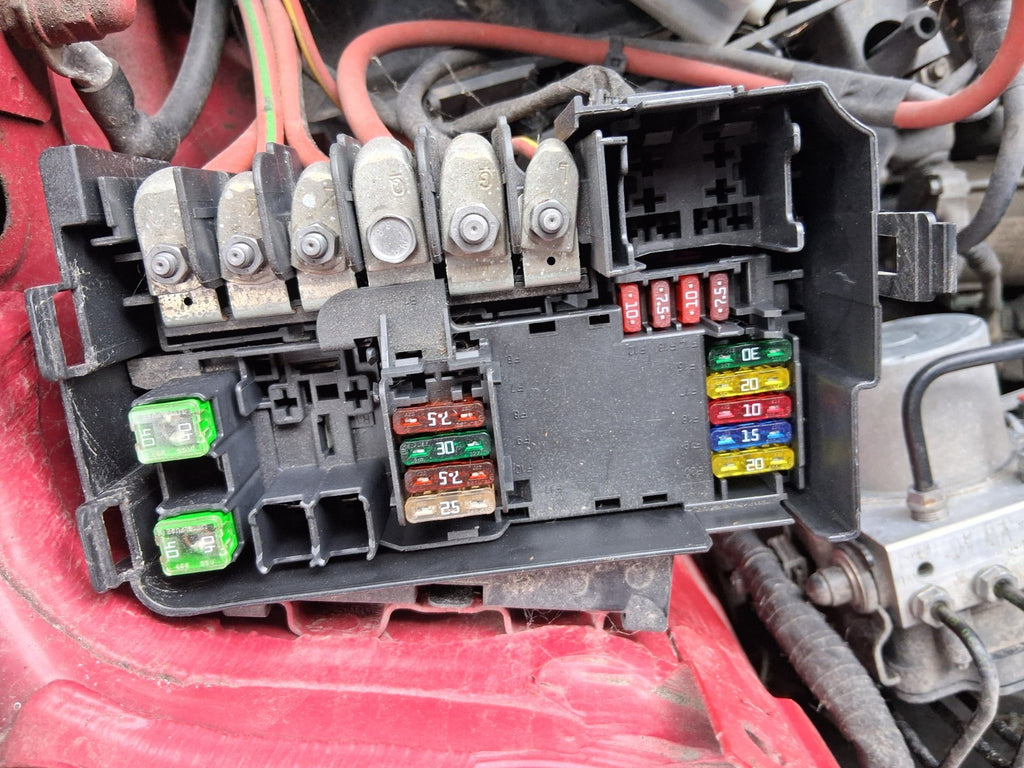 2019 SKODA FABIA MK3 NJ 1.0 PETROL FUSE BOX RELAY BOX
