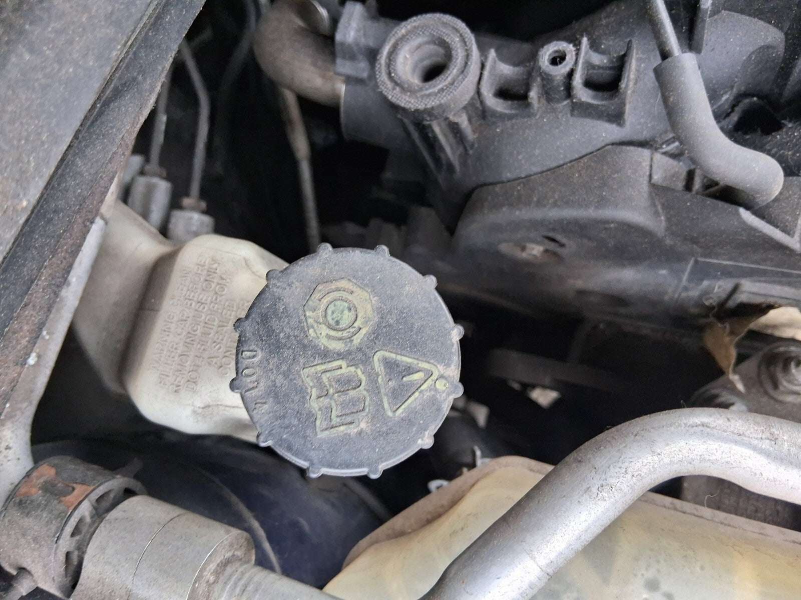 2010 FORD FIESTA MK7 1.4 DIESEL BRAKE FLUID RESERVOIR BOTTLE TANK
