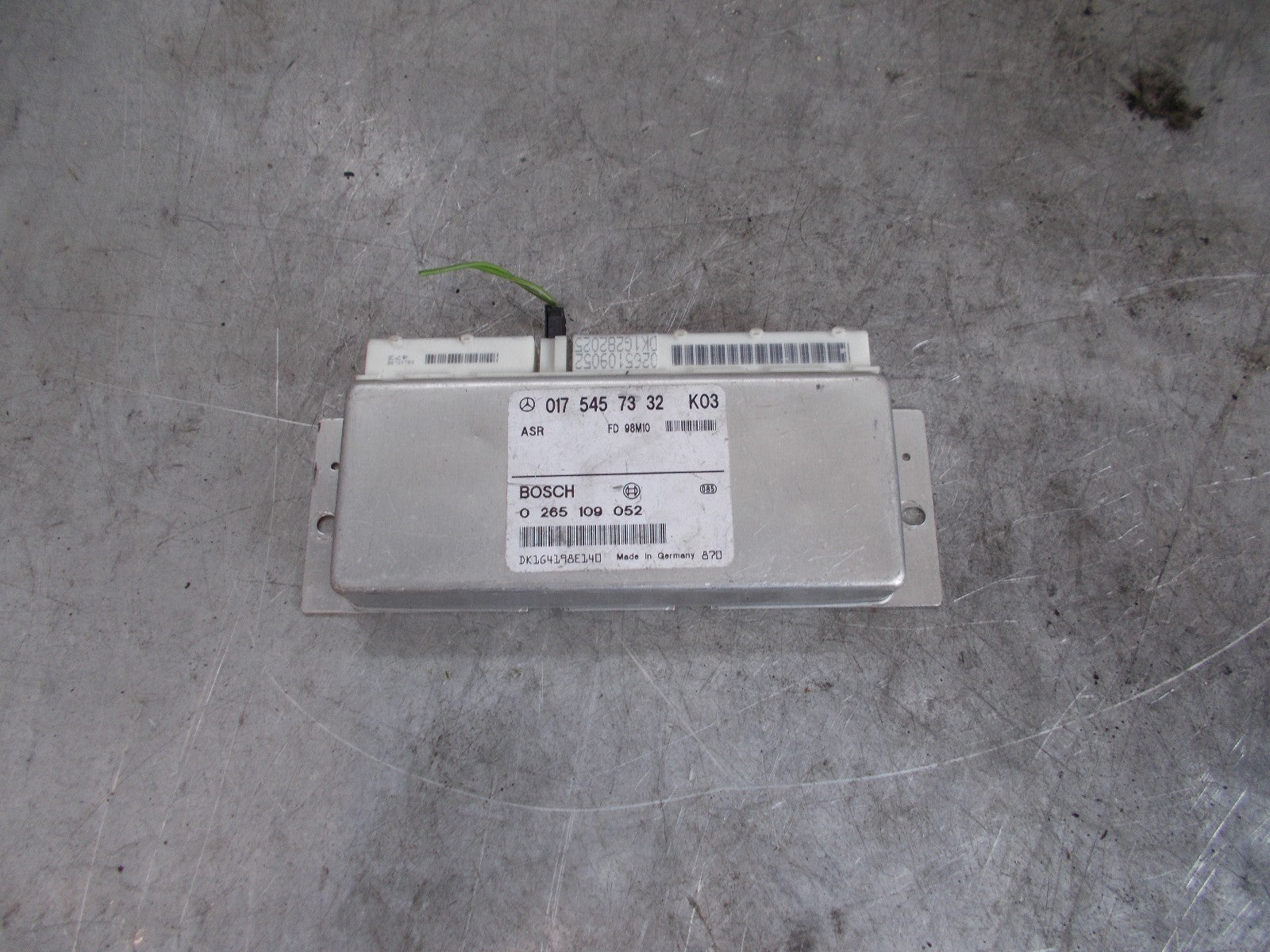 MERCEDES BENZ E CLASS W210 ASR CONTROL MODULE UNIT 0175457372