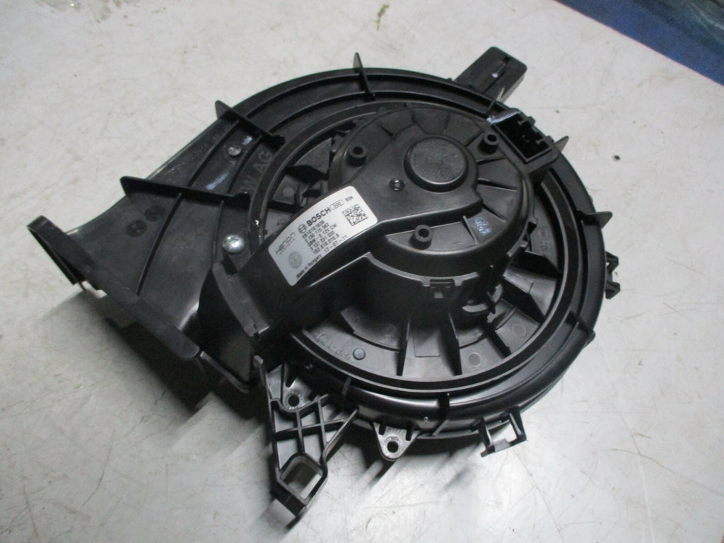 VW VOLKSWAGEN UP 2017 HEATER AIR FAN BLOWER MOTOR ASSEMBLY UNIT 1S2819015B