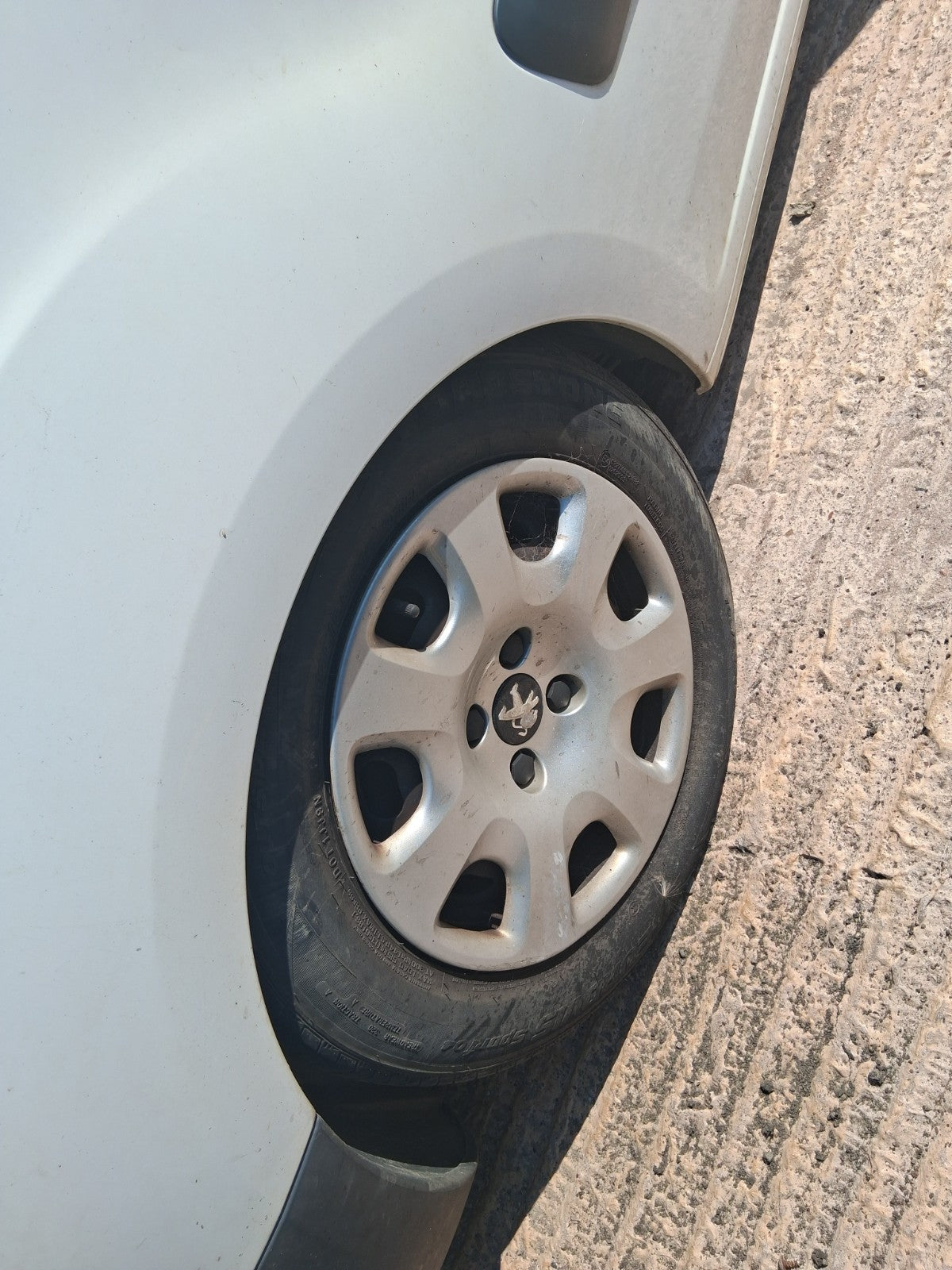 2015 PEUGEOT PARTNER MK2 15 INCH STEEL WHEEL WITH TYRE 195/65R15