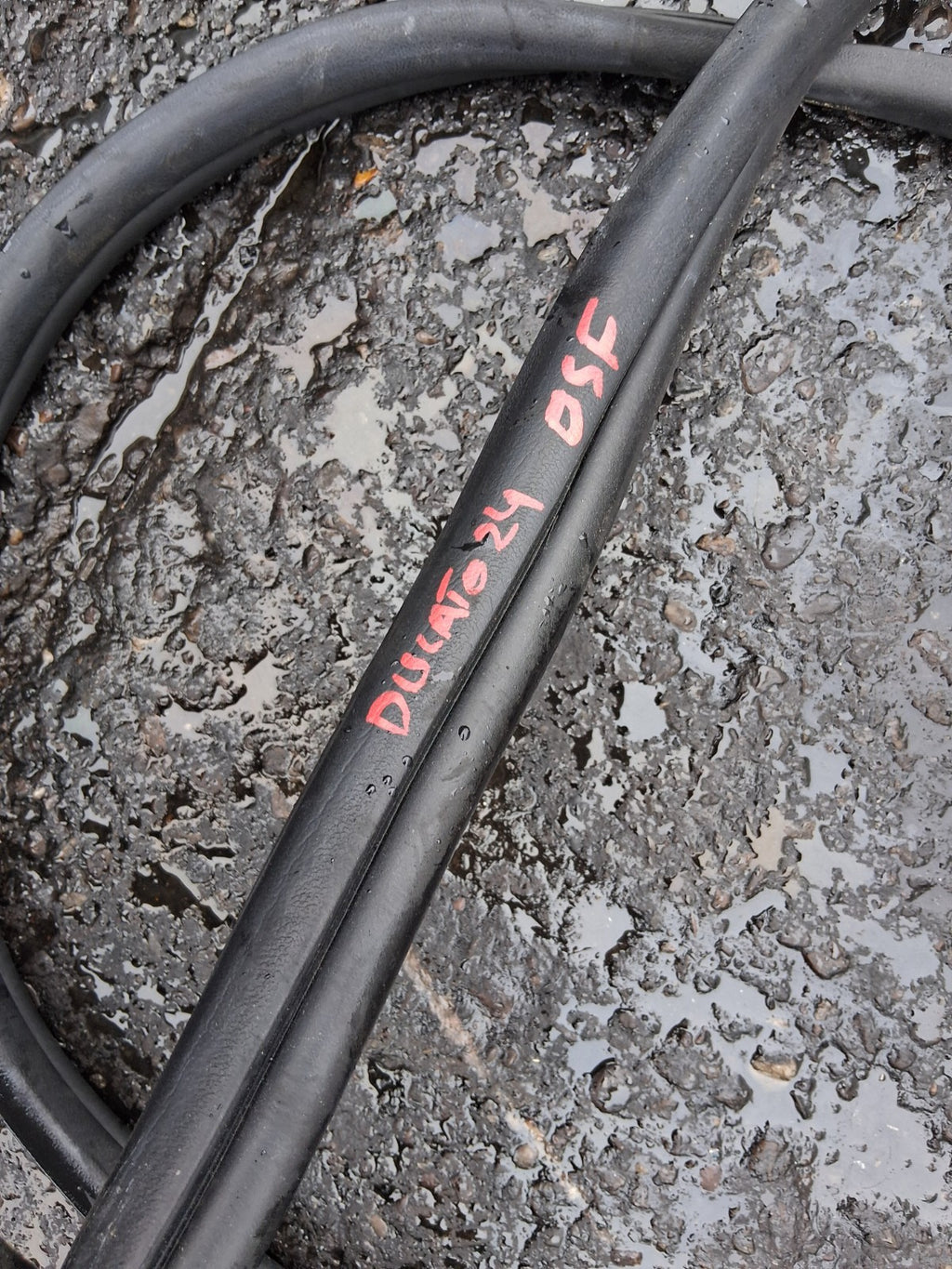 2024 FIAT DUCATO MK3 OSF DRIVER SIDE FRONT RIGHT DOOR RUBBER SEAL