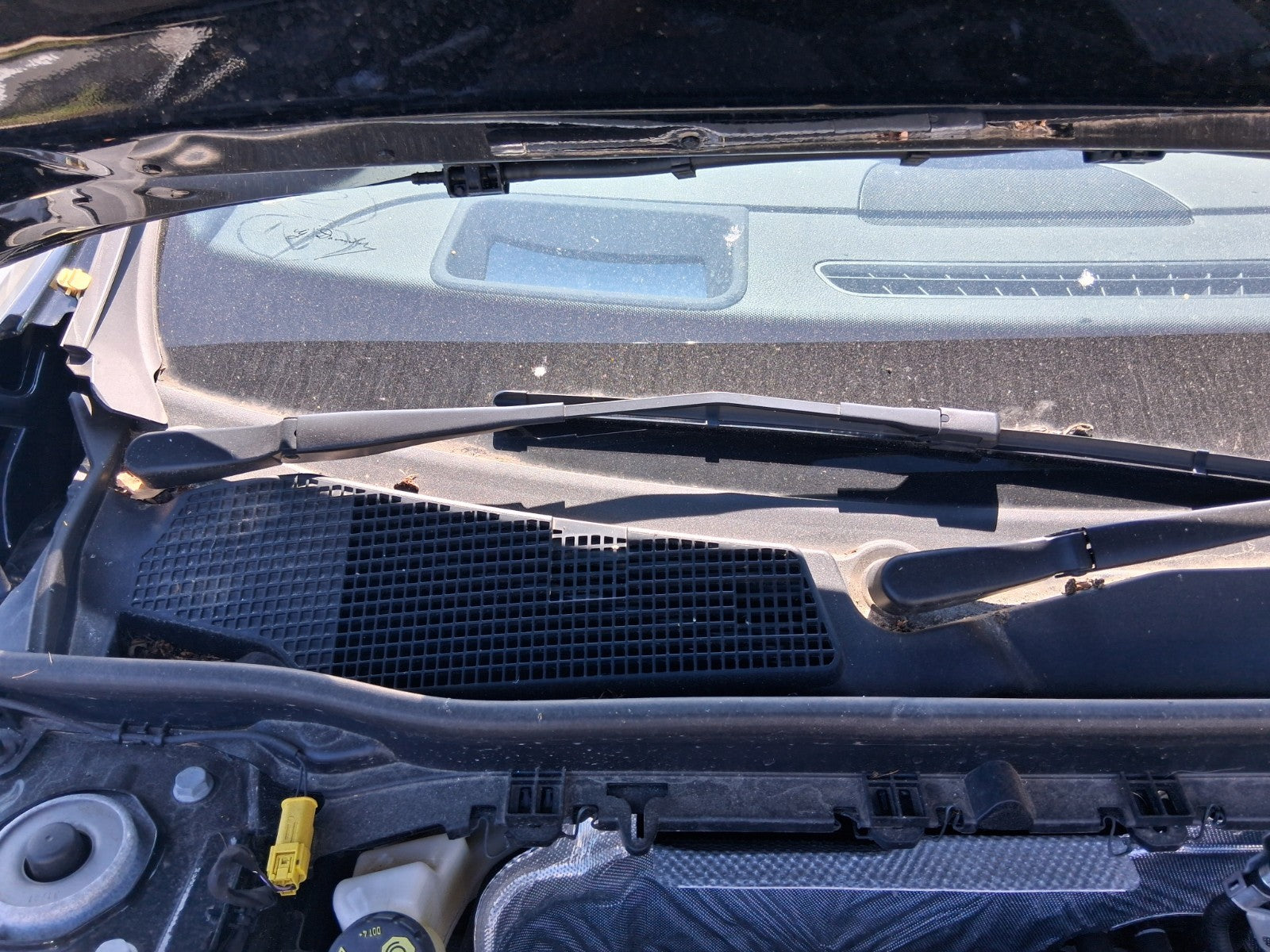 2023 MERCEDES BENZ A CLASS W177 FRONT WINDSCREEN WIPER ARMS AND BLADE PAIR