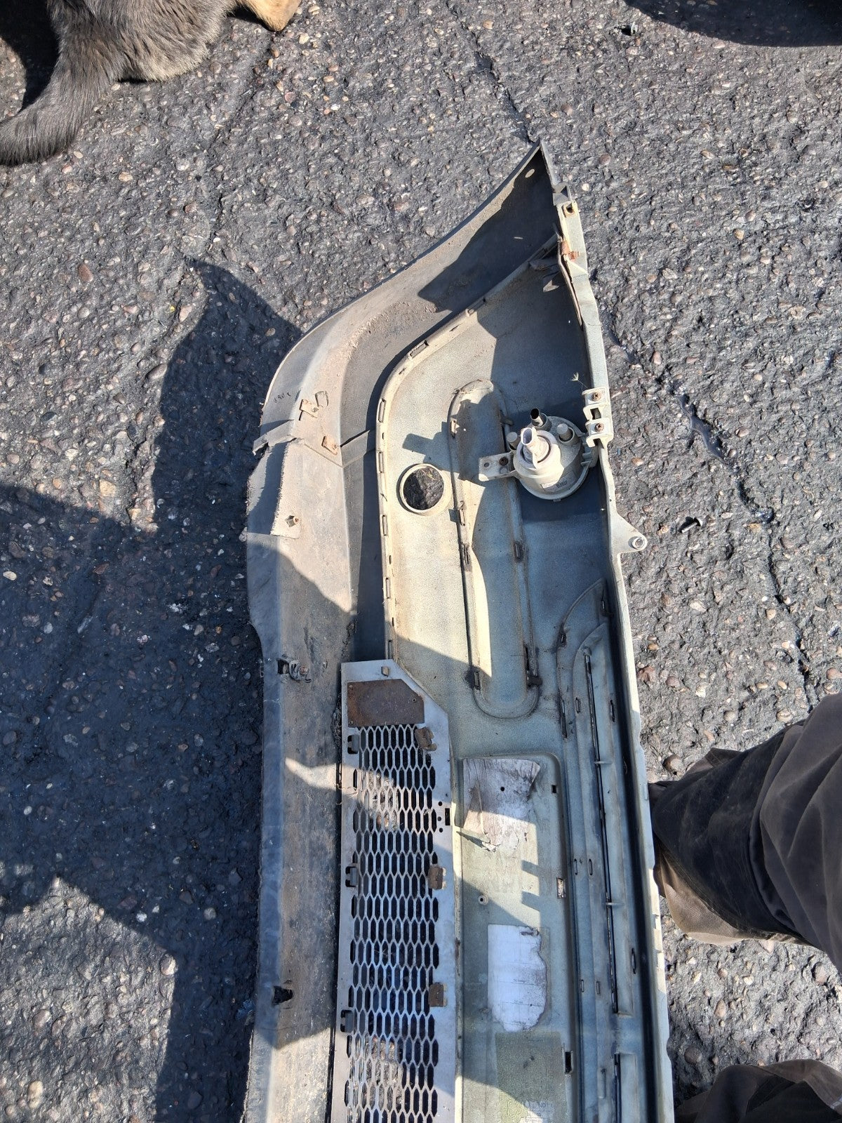 2003 BMW MINI COOPER R50 COMPLETE FRONT BUMPER WITH GRILL FOG LIGHT