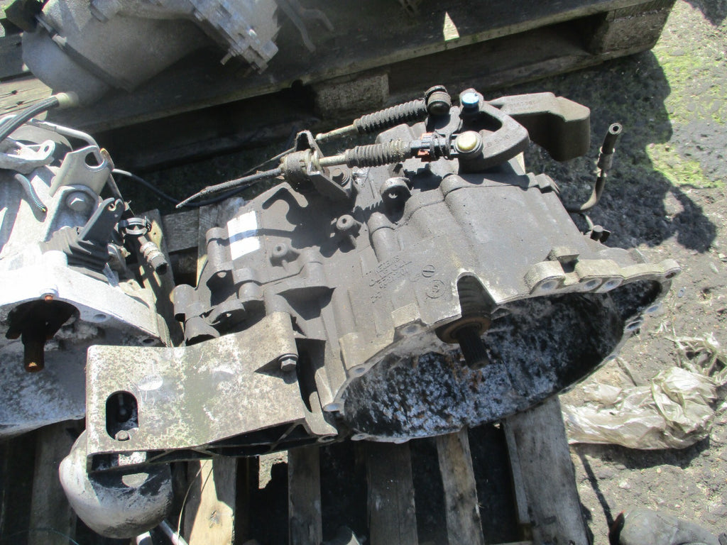 2002 VOLVO S60 2.4 DIESEL MANUAL GEARBOX P9482300
