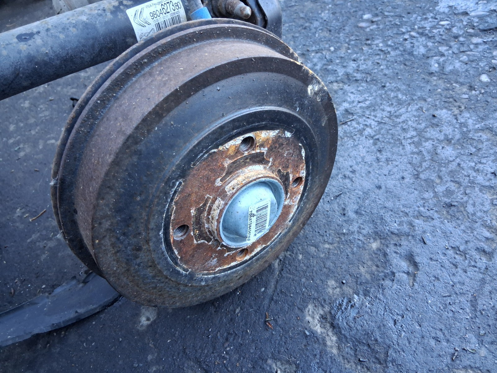 2012 PEUGEOT 208 COMPLETE REAR AXLE DISC TYPE