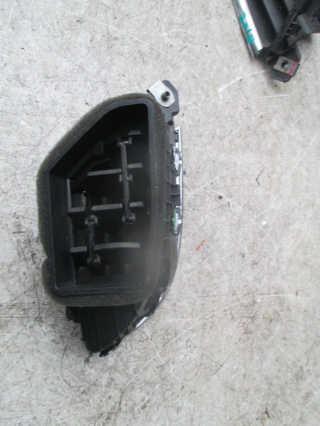 VAUXHALL MOKKA 2018 J13 OSF FRONT DRIVER SIDE AIR VENT