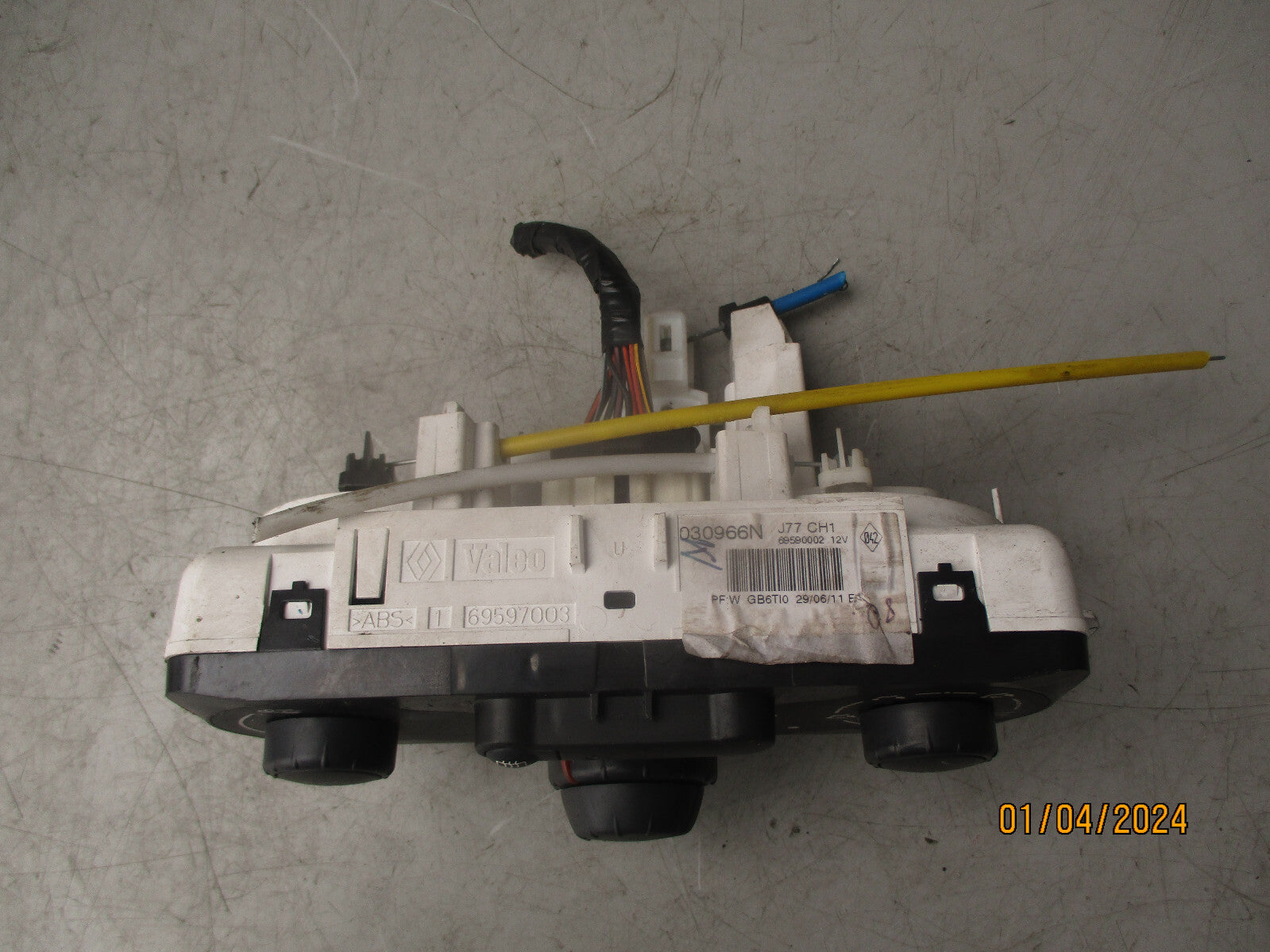 2011 RENAULT CLIO HEATER CLIMATE CONTROL SWITCH PANEL 030966N