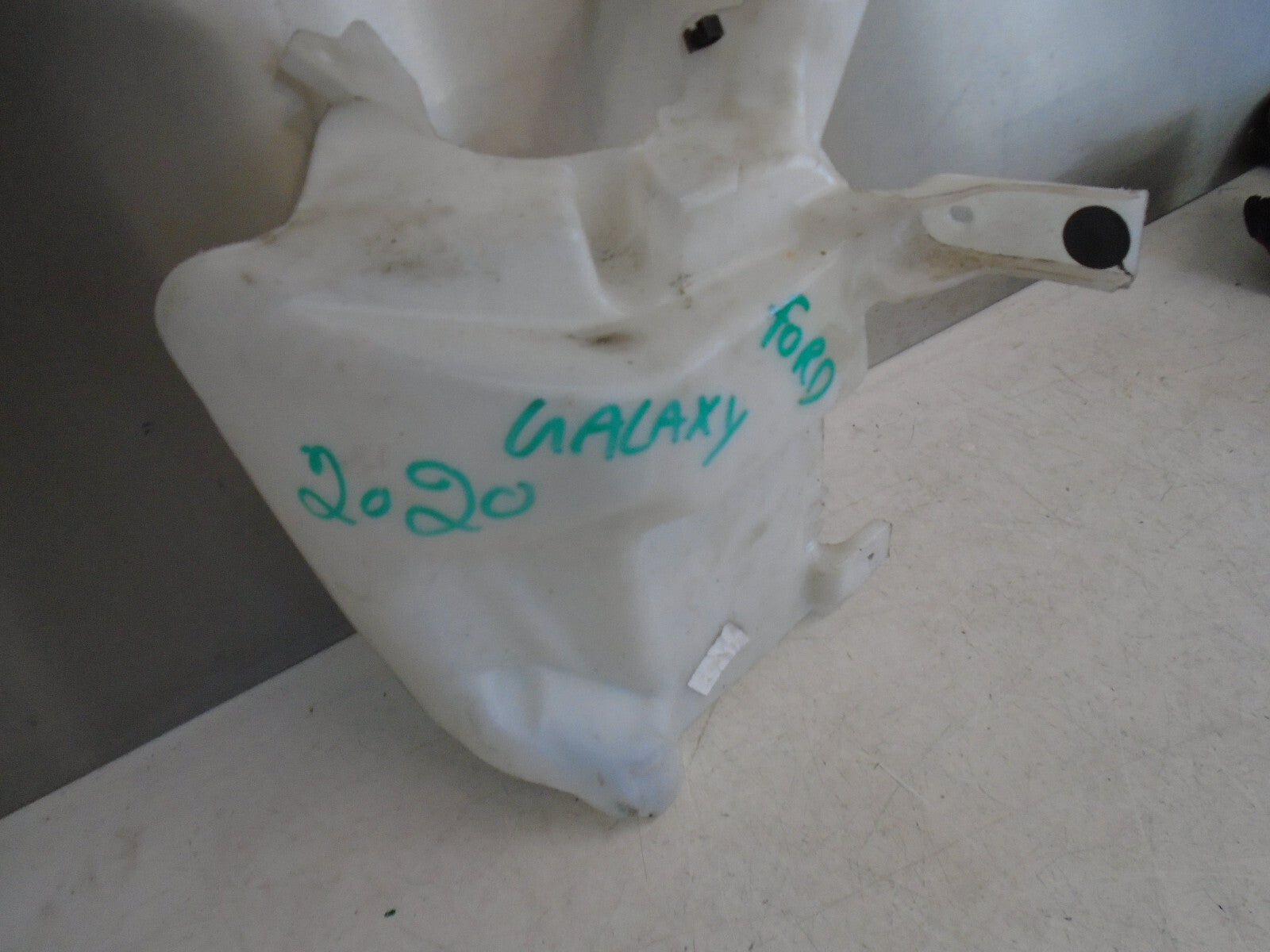 FORD GALAXY MK4 2020 2.0 DIESEL WASHER WATER BOTTLE RESERVOIR EM2B17B613AH