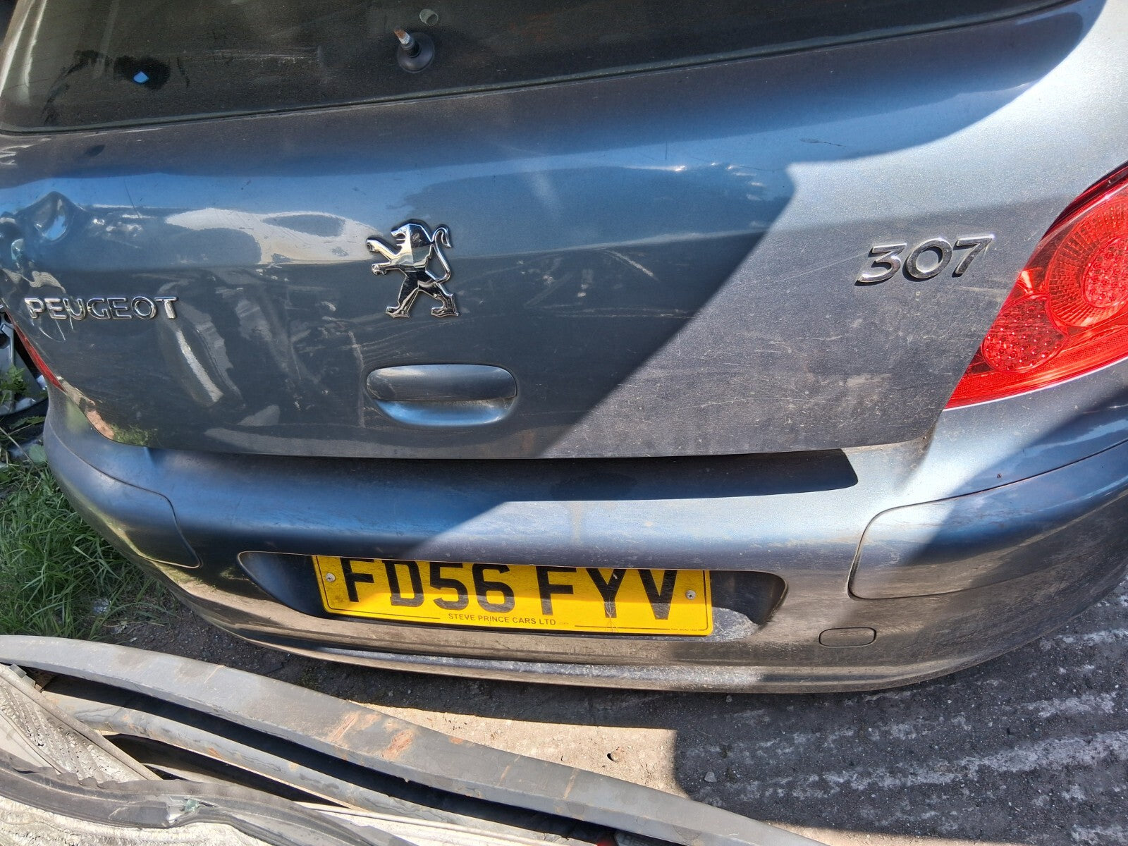 2006 PEUGEOT 307 REAR COMPLETE BUMPER IRON GREY METALLIC EZWD