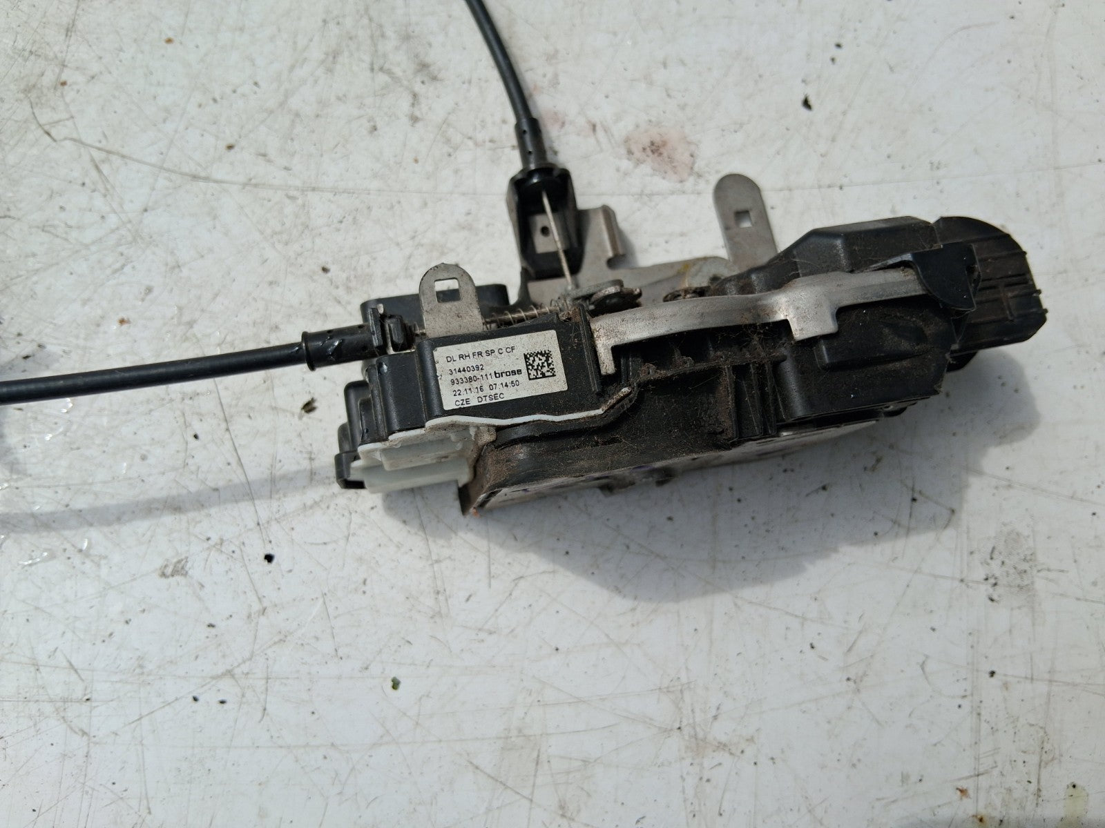 2016 VOLVO V40 OSF DRIVER SIDE FRONT DOOR LOCK MECHANISM 31440392