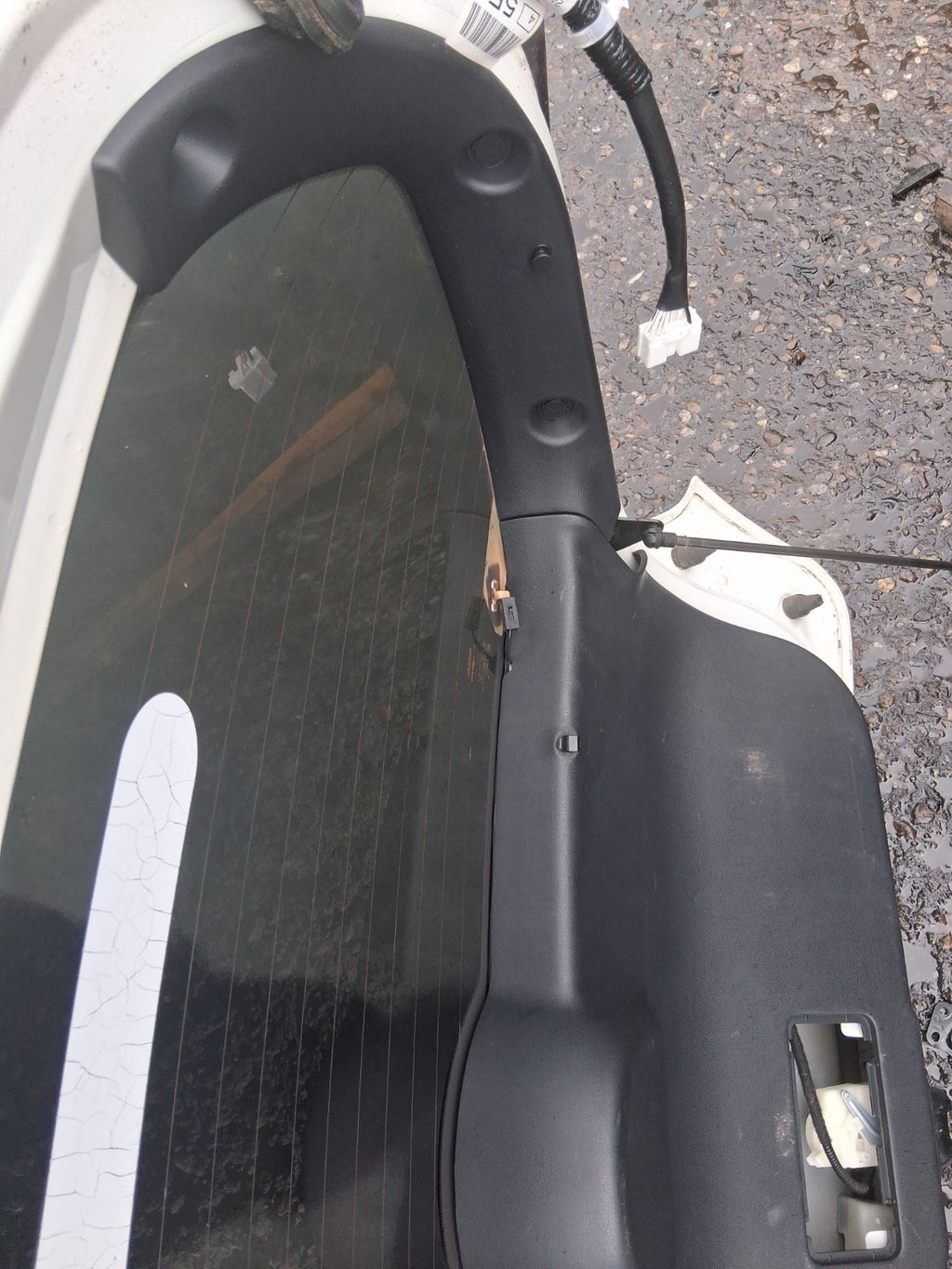 2016 NISSAN JUKE MK1 REAR COMPLETE TAILGATE BOOTLID WHITE