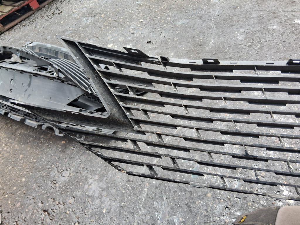 2023 PEUGEOT 5008 MK2 FRONT RADIATOR BADGE UPPER GRILL