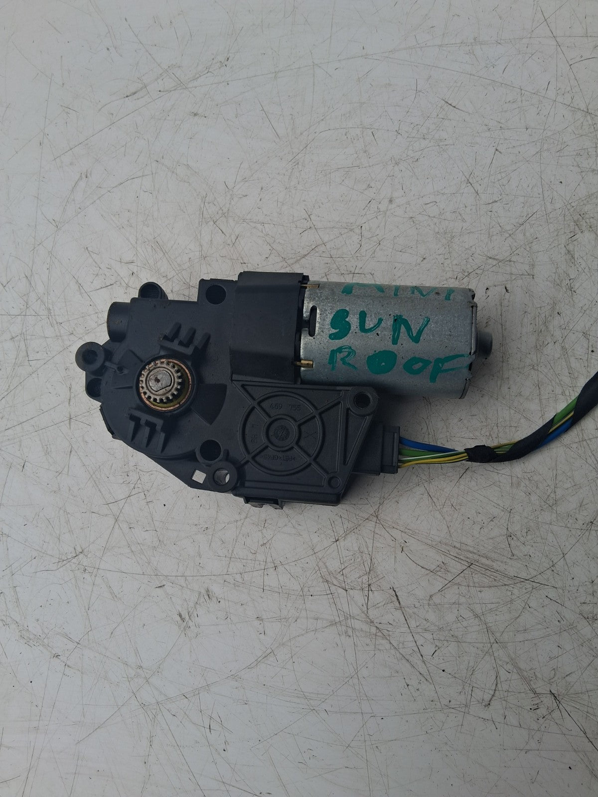 MINI CLUBMAN 2020 09 PANORAMIC SUNROOF MOTOR 6761731639601