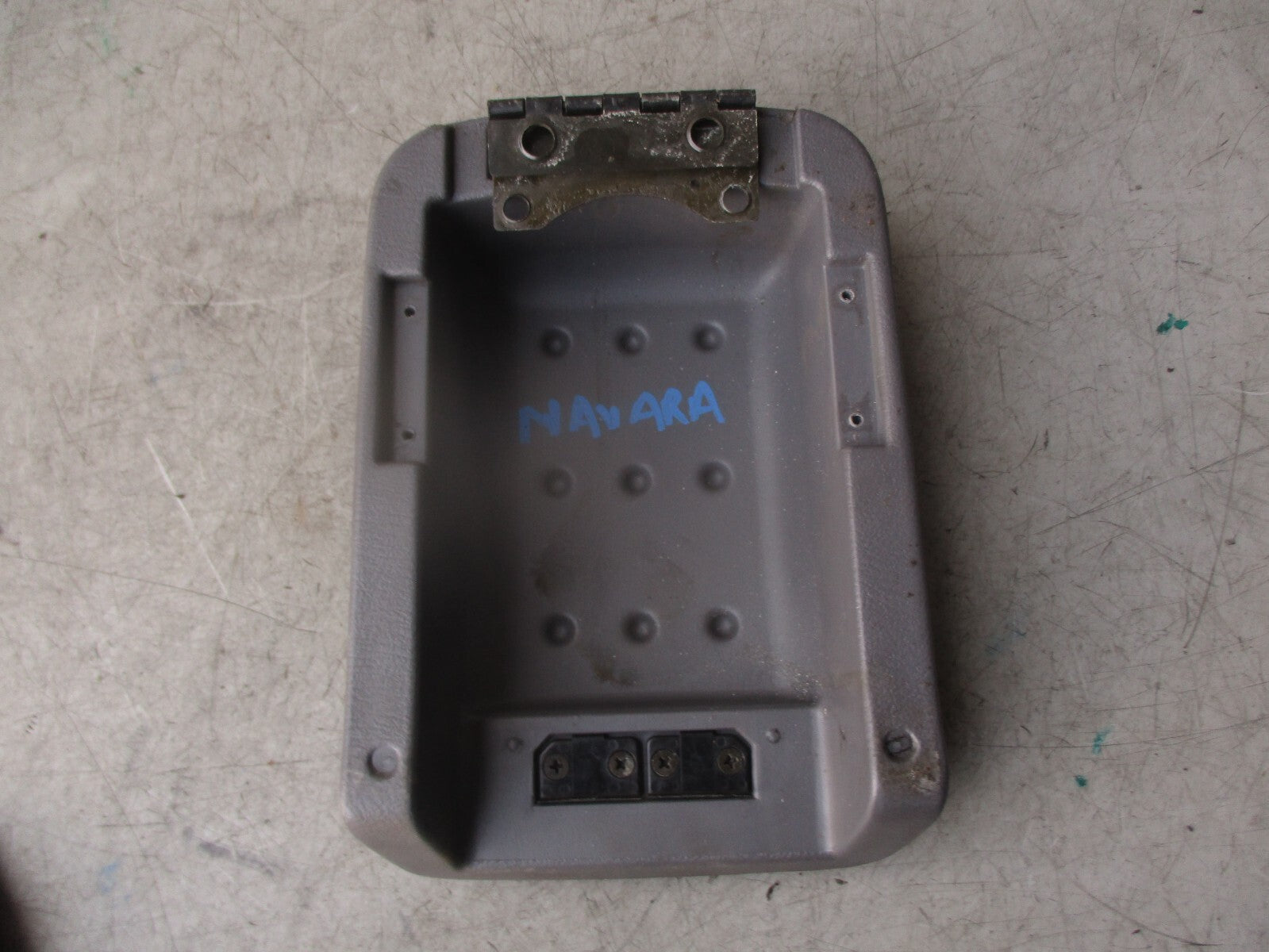 2002 NISSAN NAVARA D22 CENTRE CONSOLE ARMREST