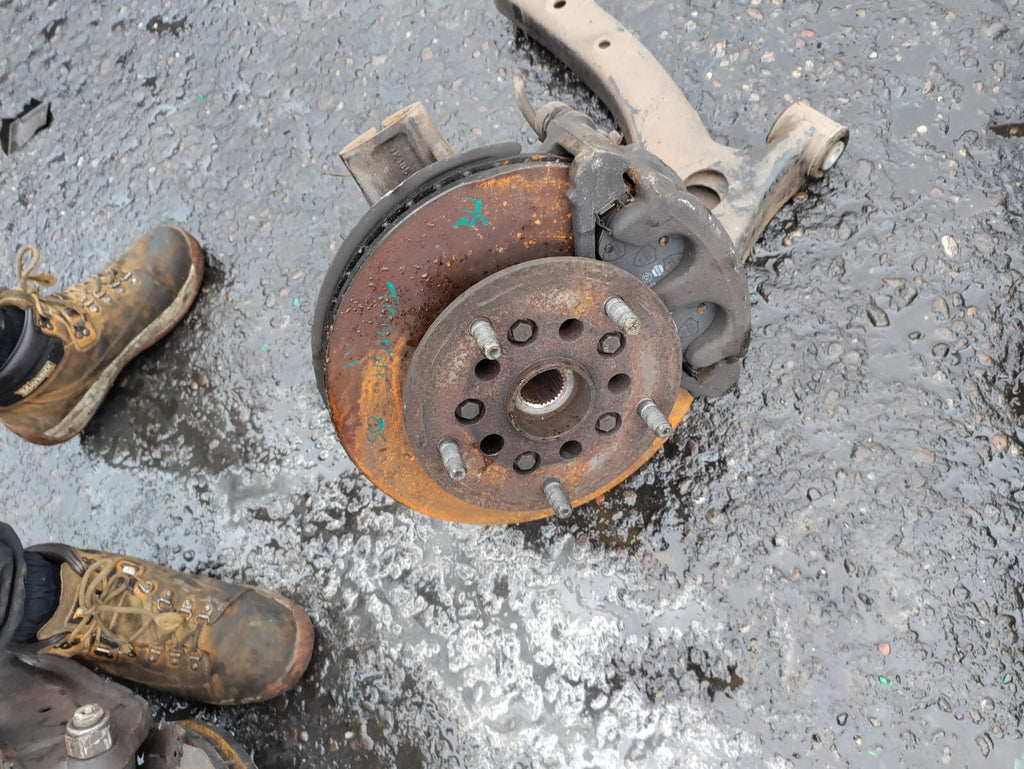 2021 FORD TRANSIT MK8 2.0 DIESEL FWD OSF DRIVER SIDE FRONT WHEEL HUB